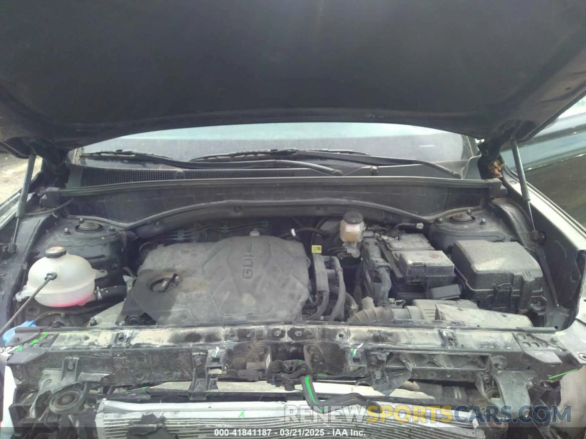 10 Photograph of a damaged car 5NMS2DAJ2PH525203 HYUNDAI SANTA FE 2023