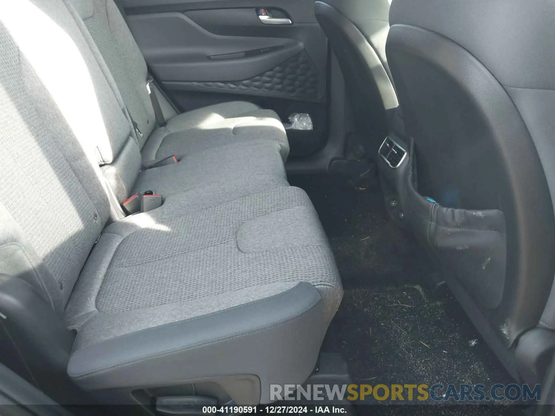 8 Photograph of a damaged car 5NMS2DAJ2PH645826 HYUNDAI SANTA FE 2023
