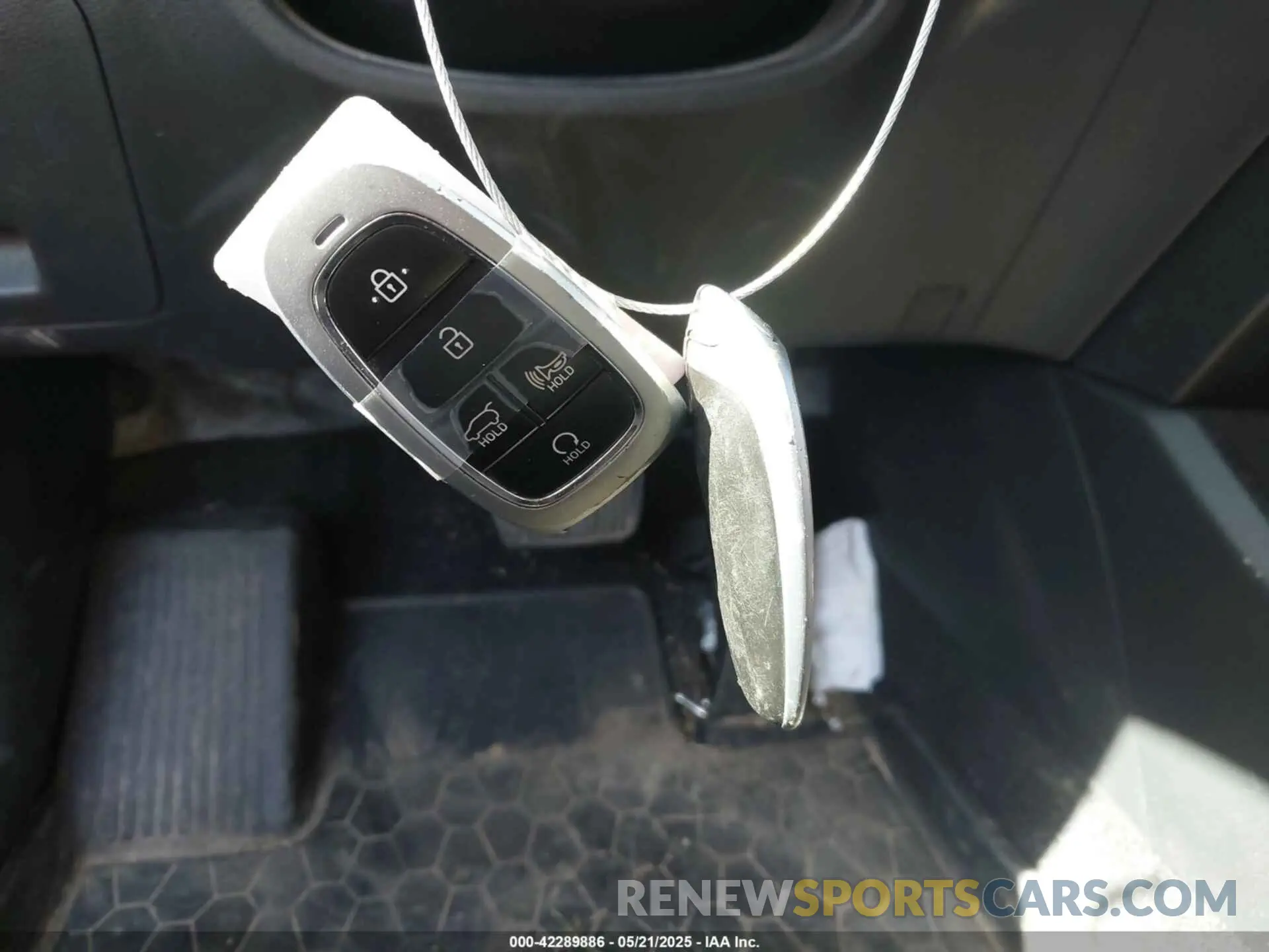 11 Photograph of a damaged car 5NMS2DAJ2PH651609 HYUNDAI SANTA FE 2023