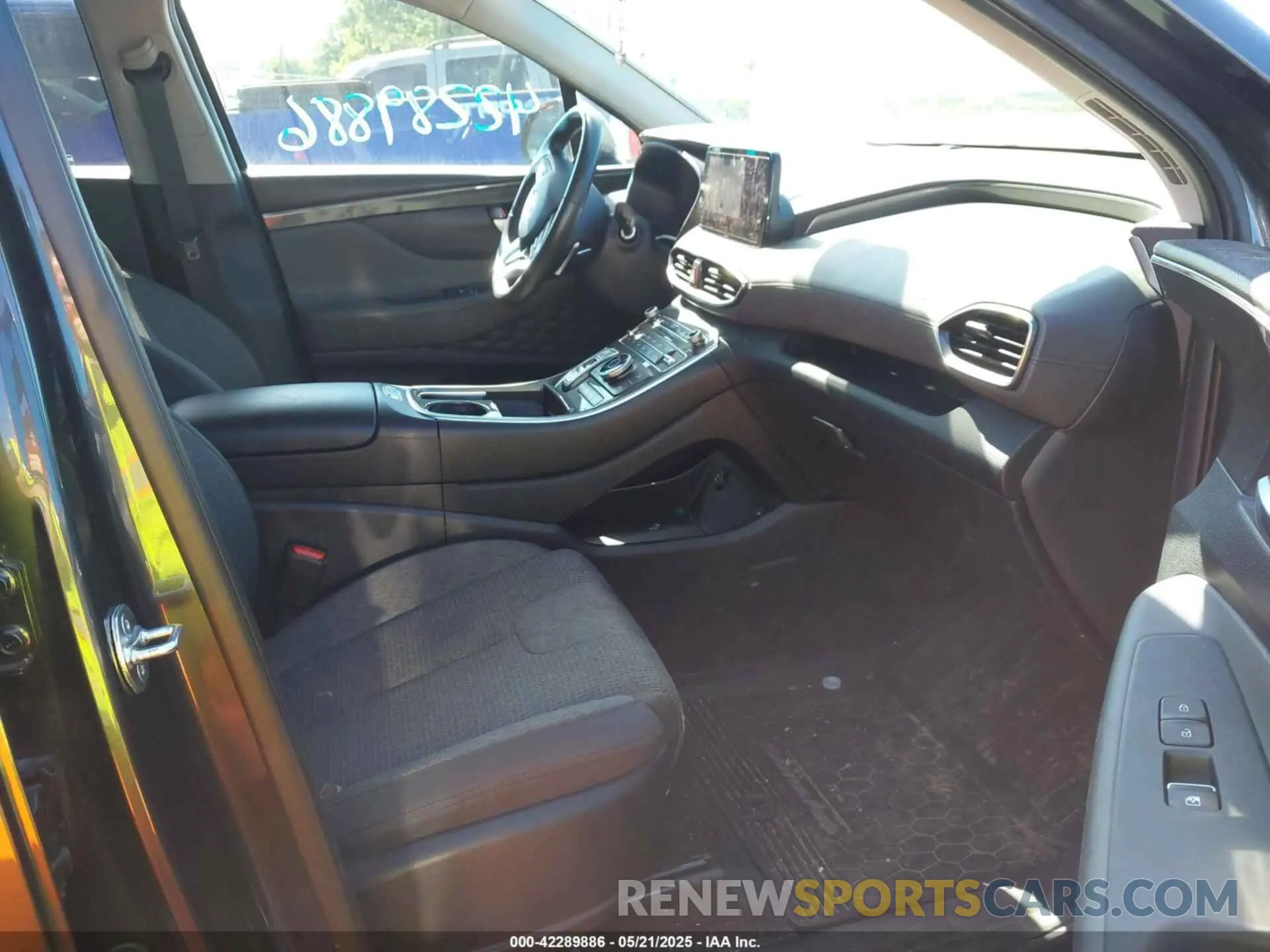 5 Photograph of a damaged car 5NMS2DAJ2PH651609 HYUNDAI SANTA FE 2023