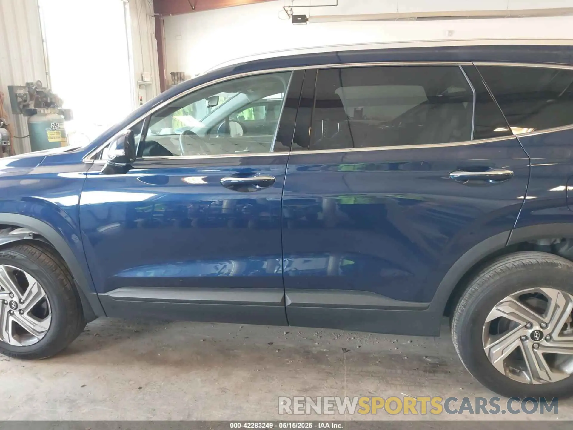 14 Photograph of a damaged car 5NMS2DAJ4PH569011 HYUNDAI SANTA FE 2023