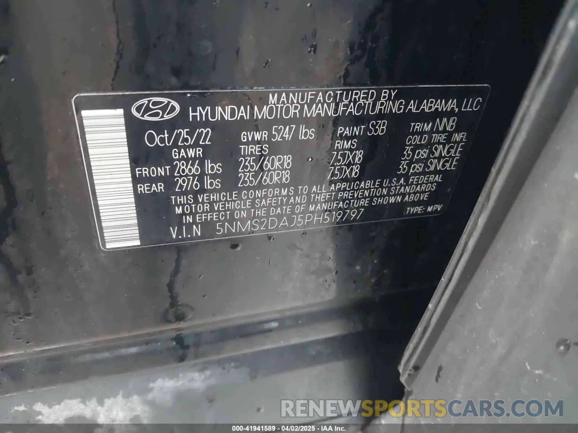 9 Photograph of a damaged car 5NMS2DAJ5PH519797 HYUNDAI SANTA FE 2023