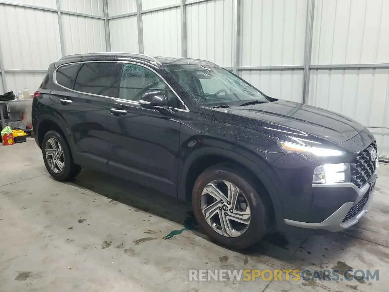 4 Photograph of a damaged car 5NMS2DAJ5PH530086 HYUNDAI SANTA FE 2023