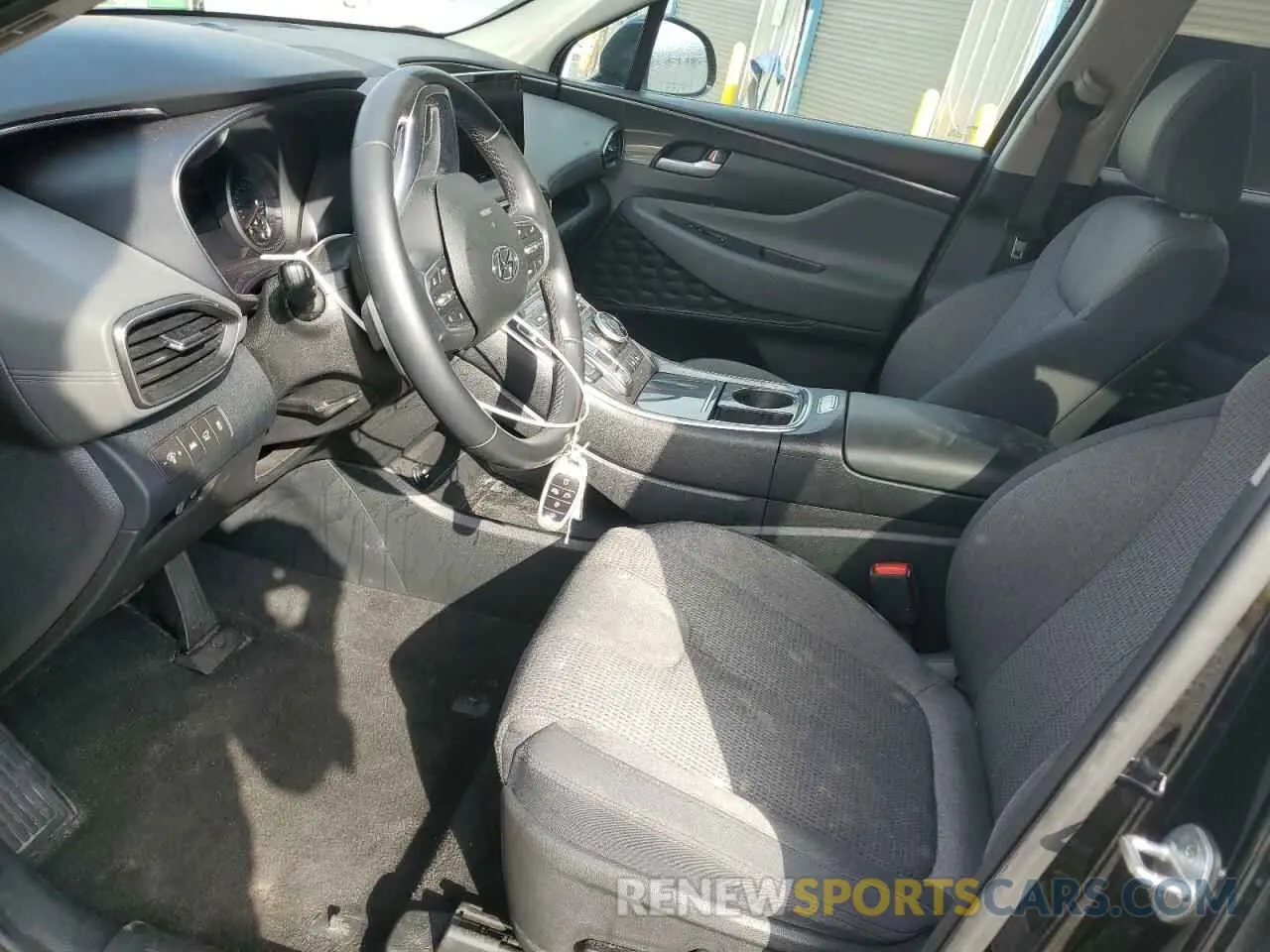 7 Photograph of a damaged car 5NMS2DAJ5PH557711 HYUNDAI SANTA FE 2023