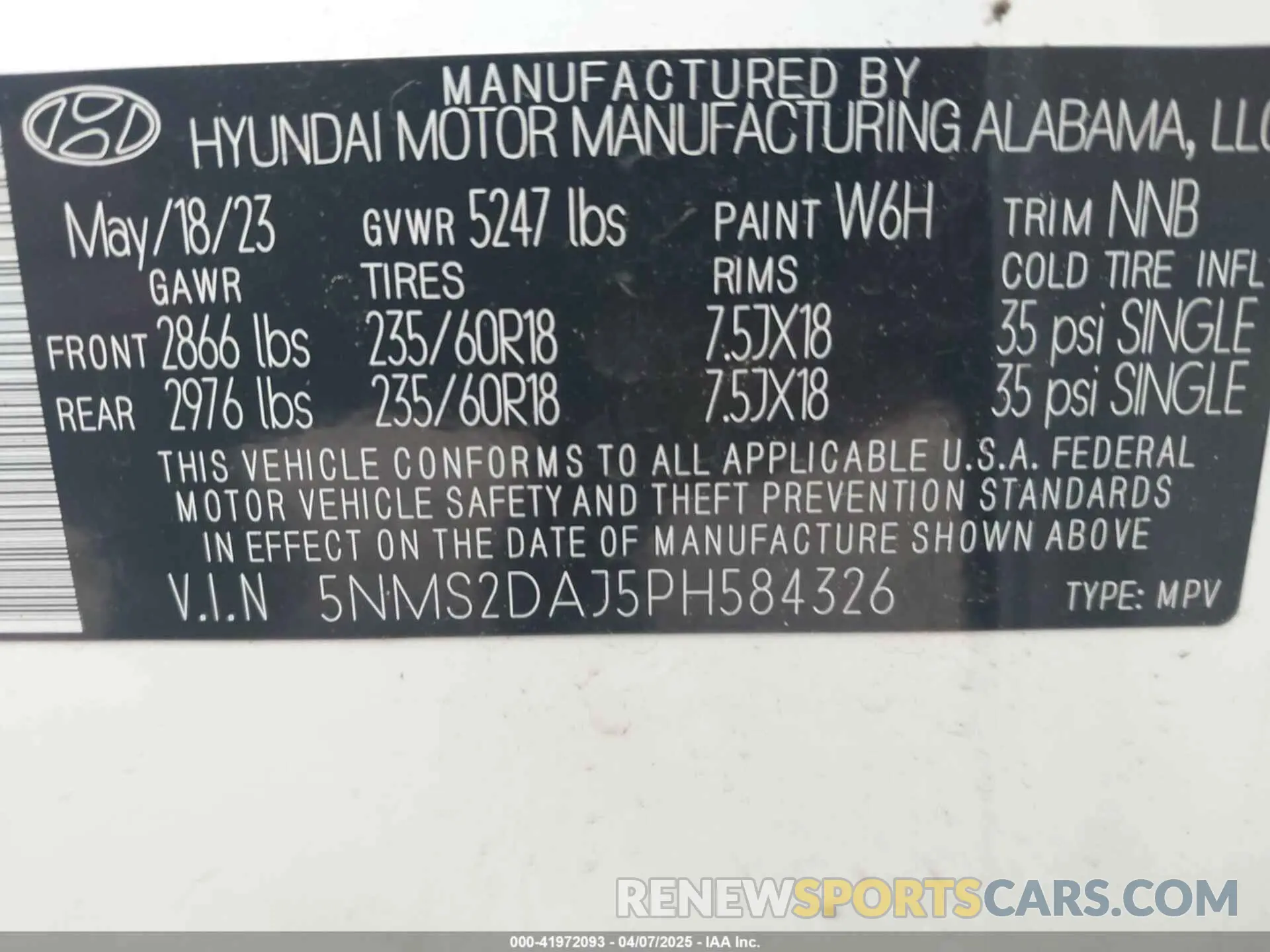 9 Photograph of a damaged car 5NMS2DAJ5PH584326 HYUNDAI SANTA FE 2023