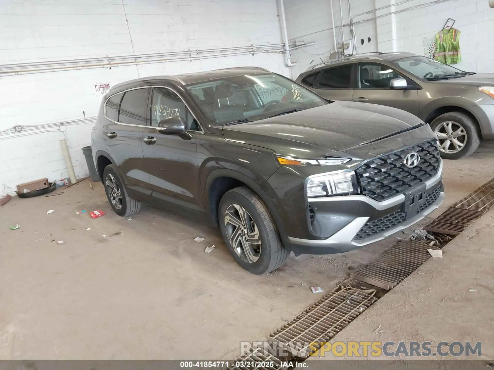 1 Photograph of a damaged car 5NMS2DAJ5PH648462 HYUNDAI SANTA FE 2023