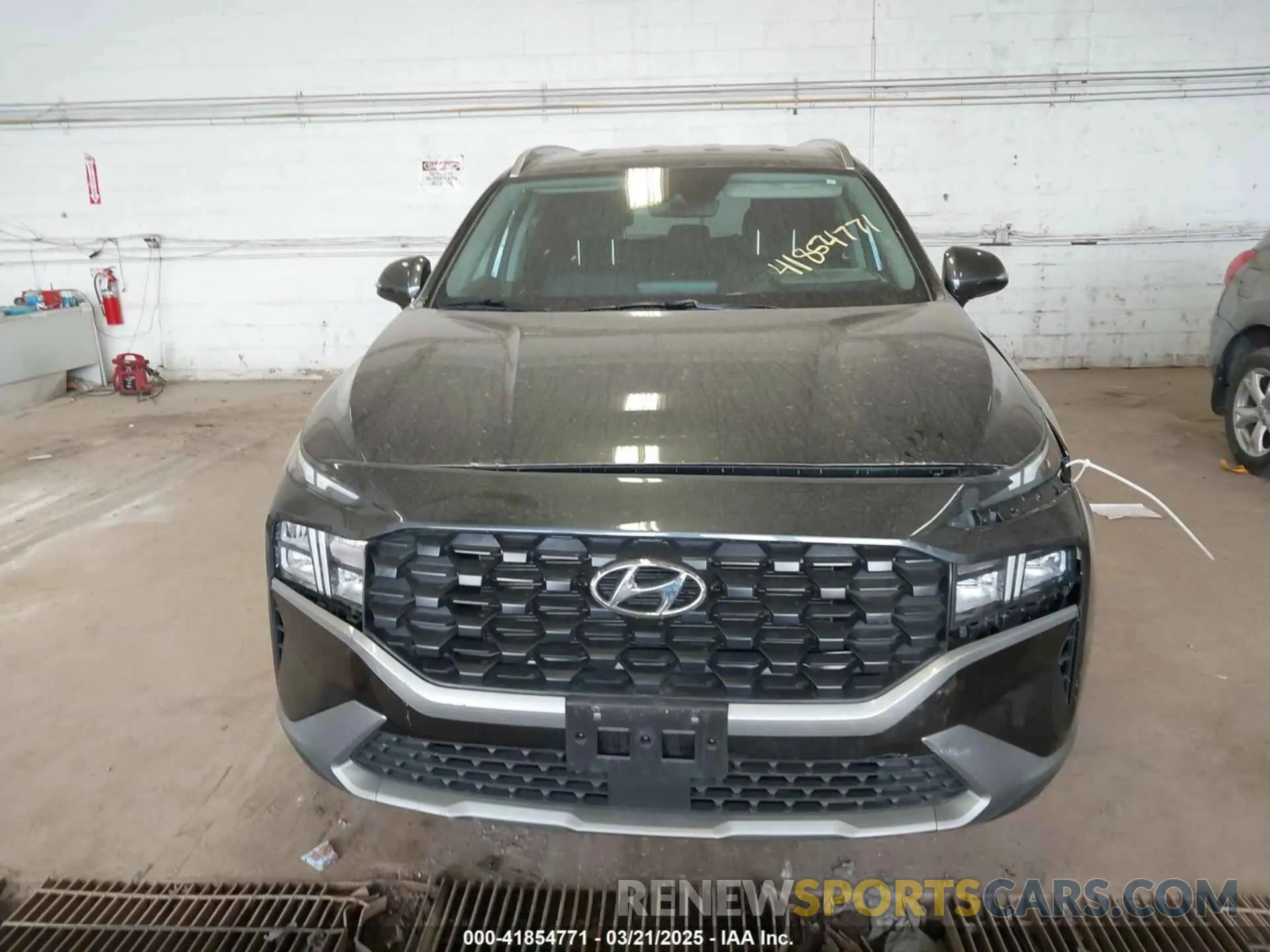 12 Photograph of a damaged car 5NMS2DAJ5PH648462 HYUNDAI SANTA FE 2023