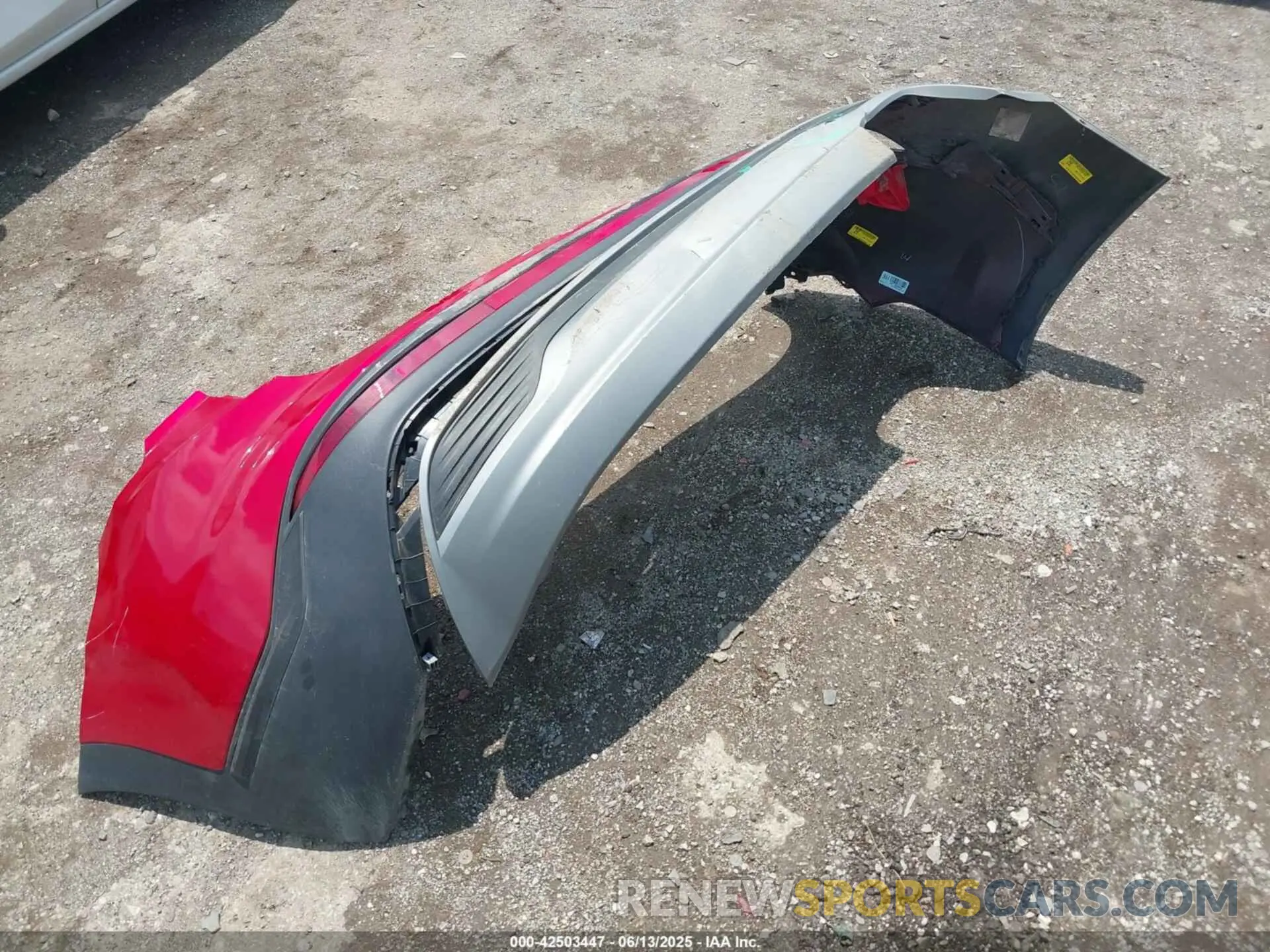 18 Photograph of a damaged car 5NMS2DAJ7PH502130 HYUNDAI SANTA FE 2023