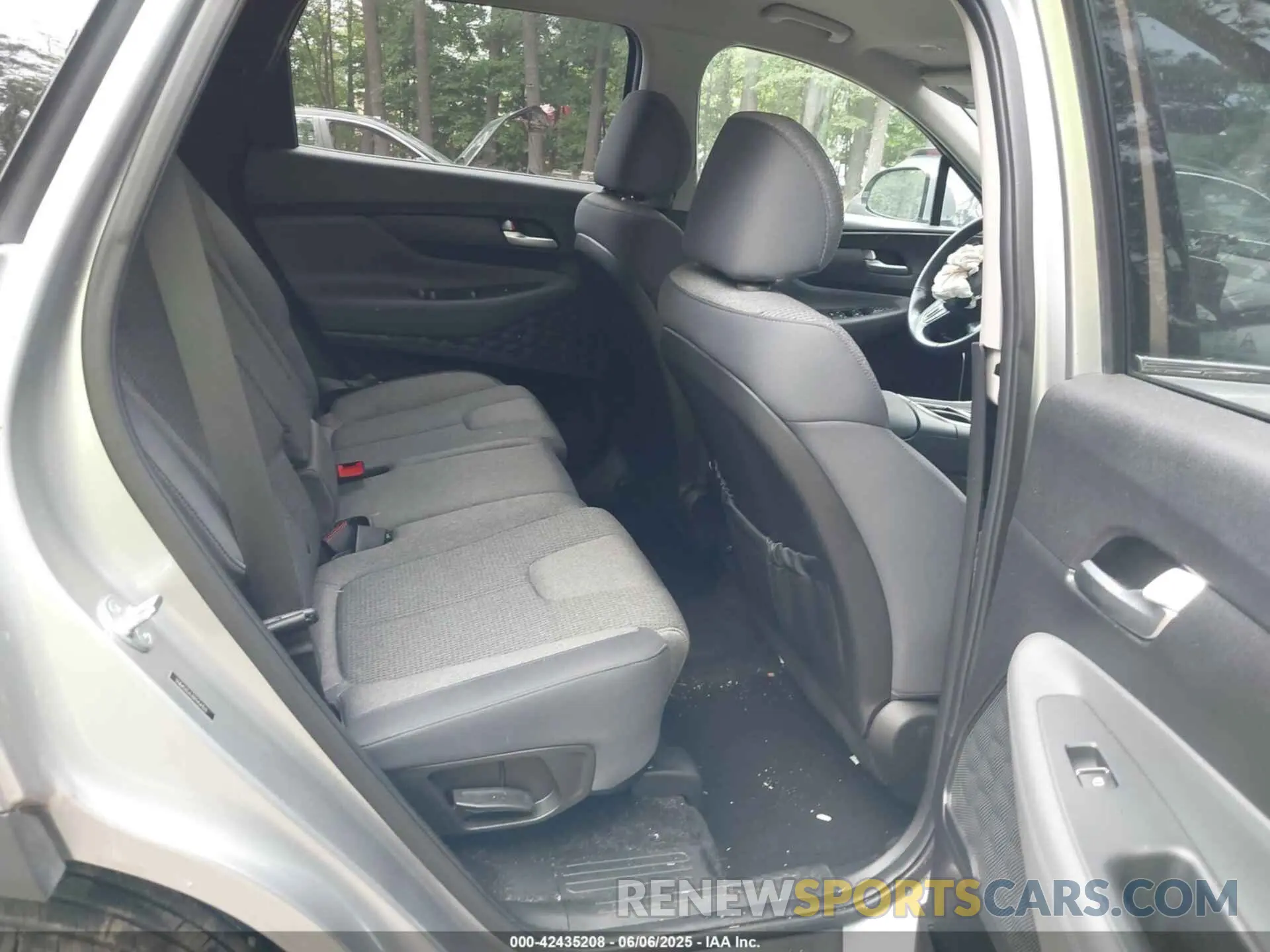 8 Photograph of a damaged car 5NMS2DAJ9PH541513 HYUNDAI SANTA FE 2023