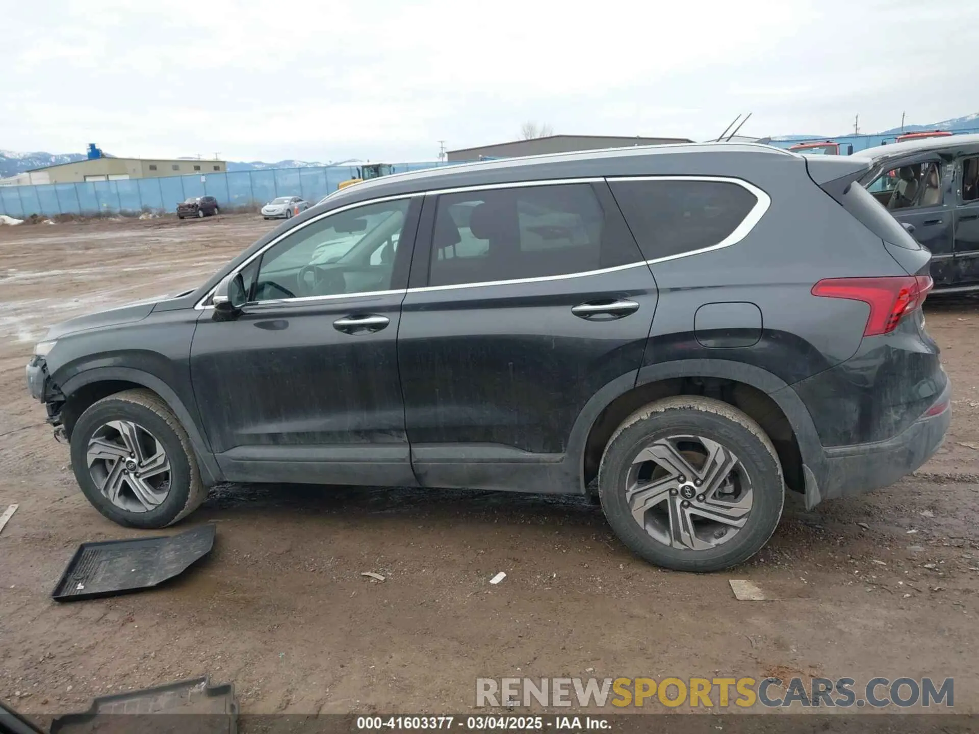 15 Photograph of a damaged car 5NMS2DAJ9PH652417 HYUNDAI SANTA FE 2023