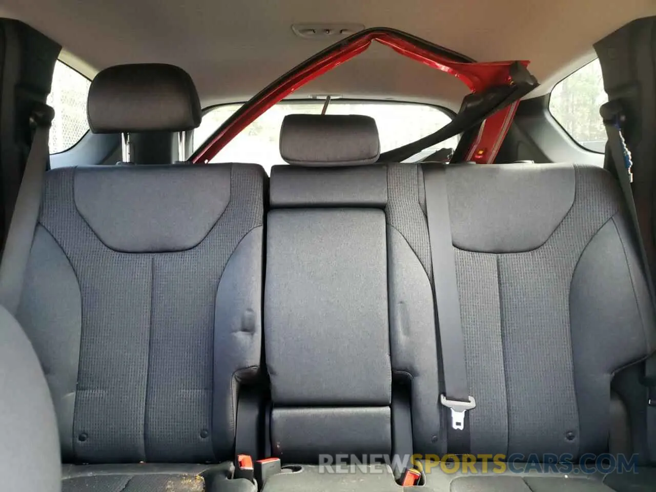 10 Photograph of a damaged car 5NMS2DAJXPH540872 HYUNDAI SANTA FE 2023