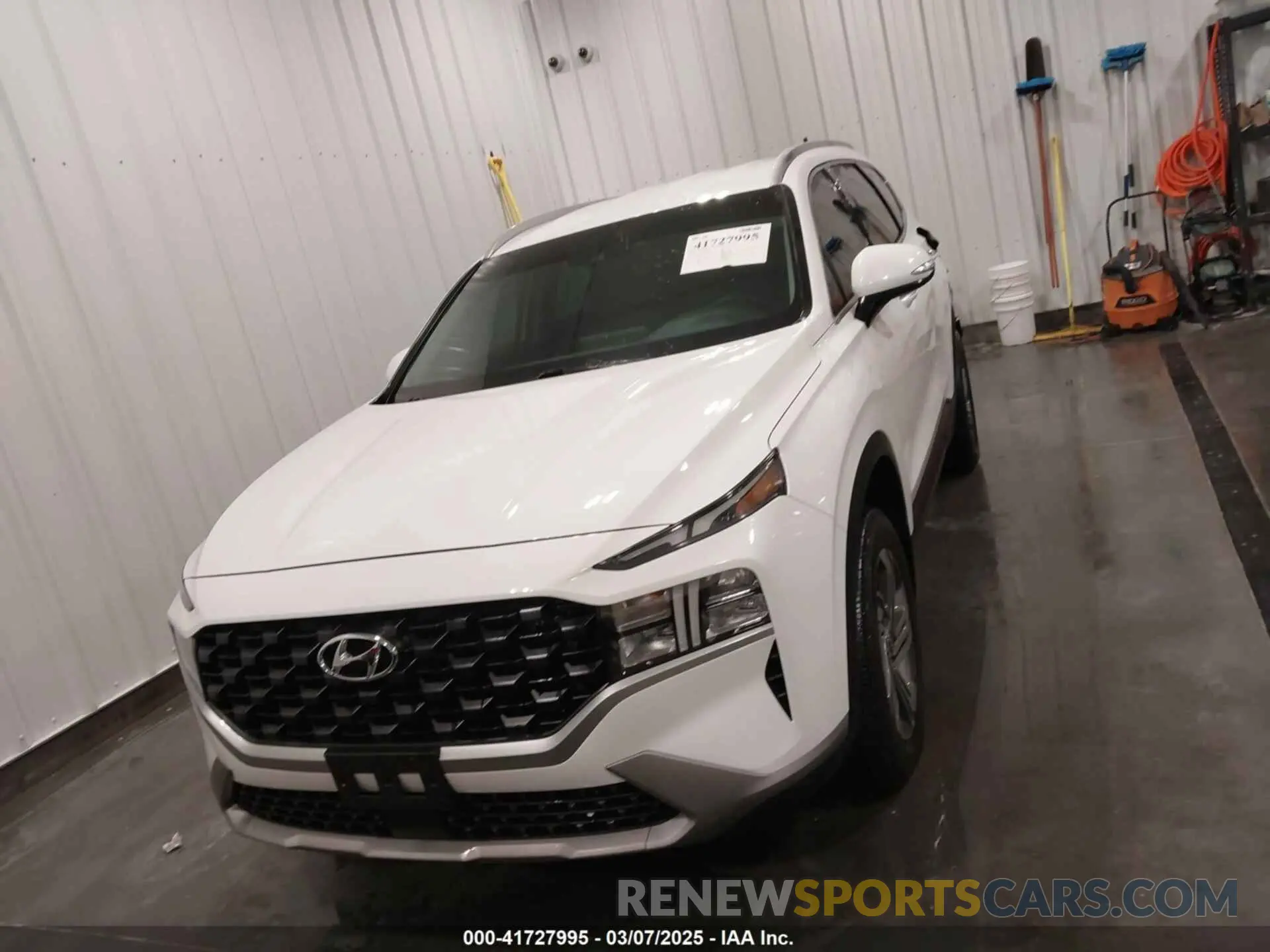 13 Photograph of a damaged car 5NMS2DAJXPH583544 HYUNDAI SANTA FE 2023