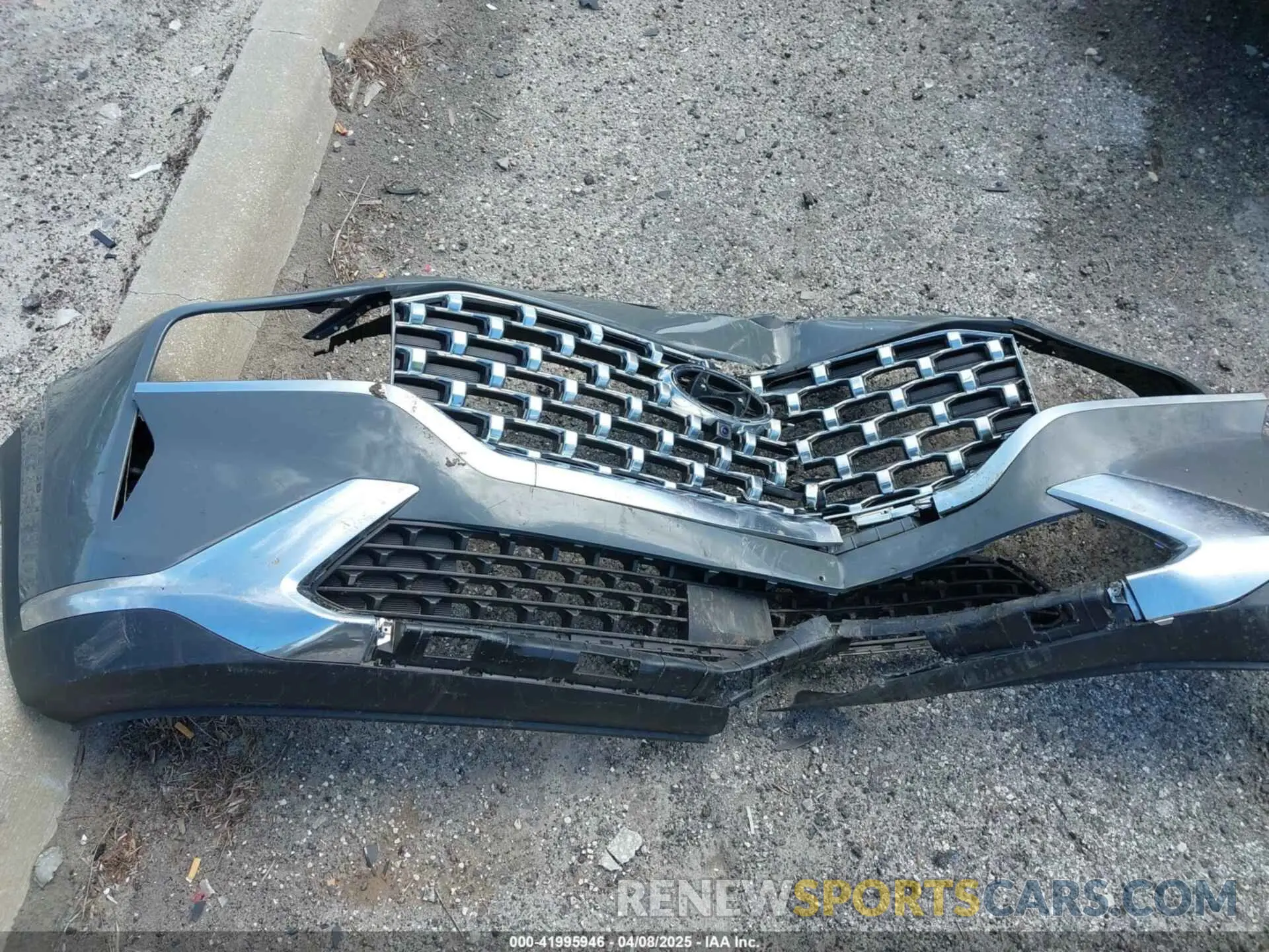 12 Photograph of a damaged car 5NMS34AJ0PH585087 HYUNDAI SANTA FE 2023