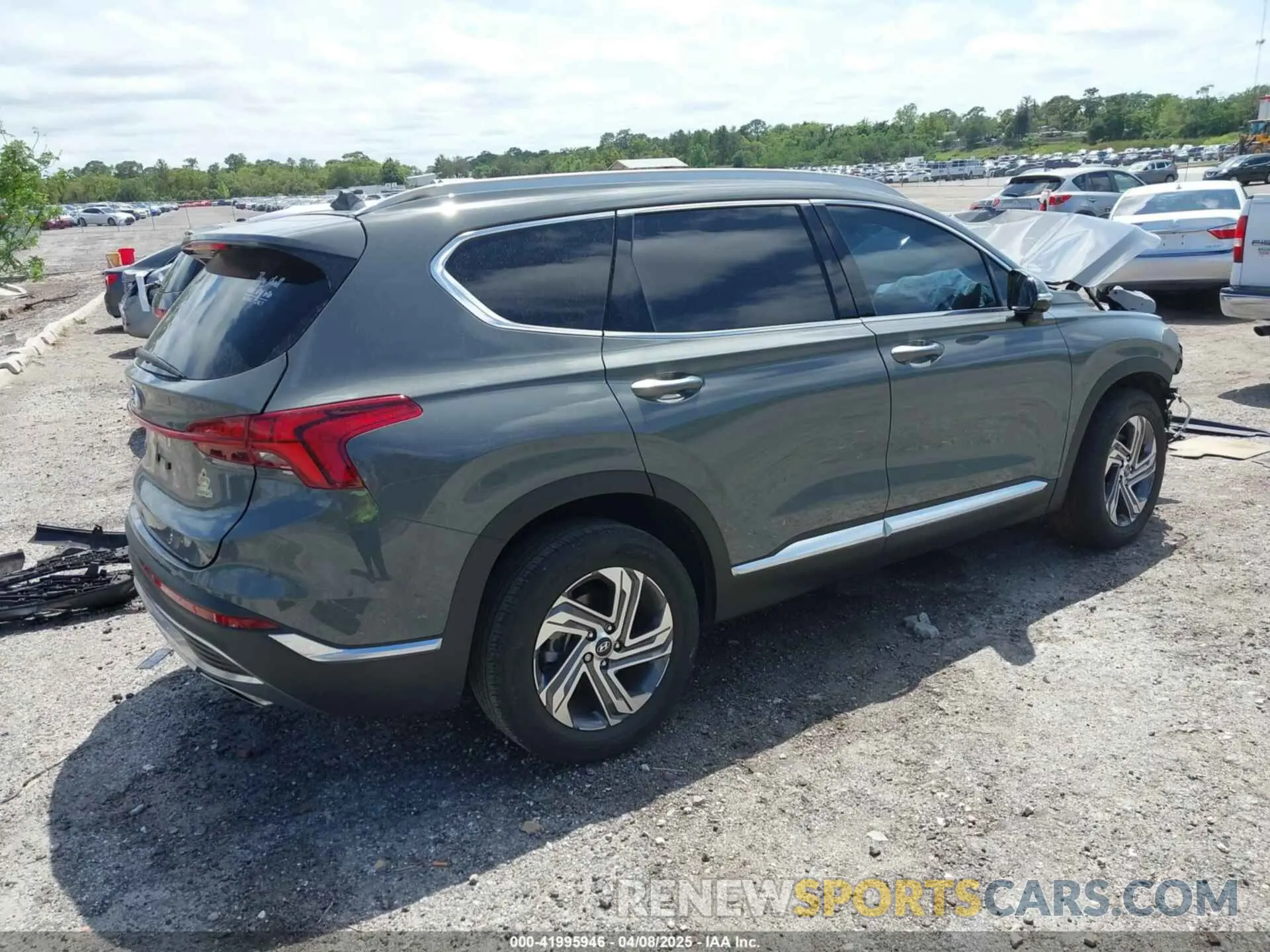 4 Photograph of a damaged car 5NMS34AJ0PH585087 HYUNDAI SANTA FE 2023