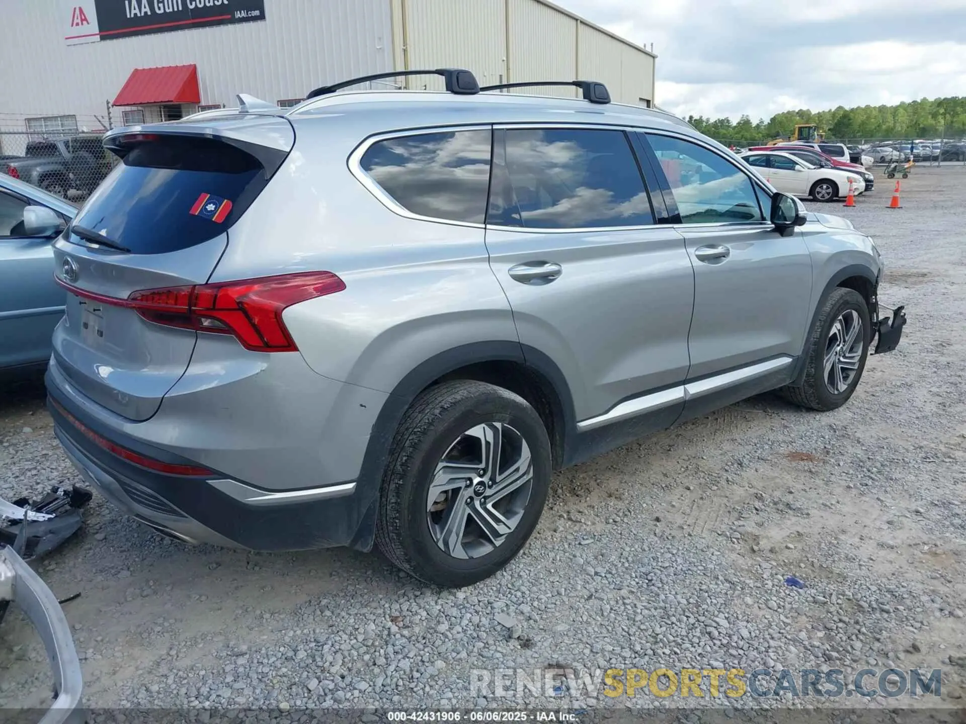 4 Photograph of a damaged car 5NMS34AJ1PH620168 HYUNDAI SANTA FE 2023