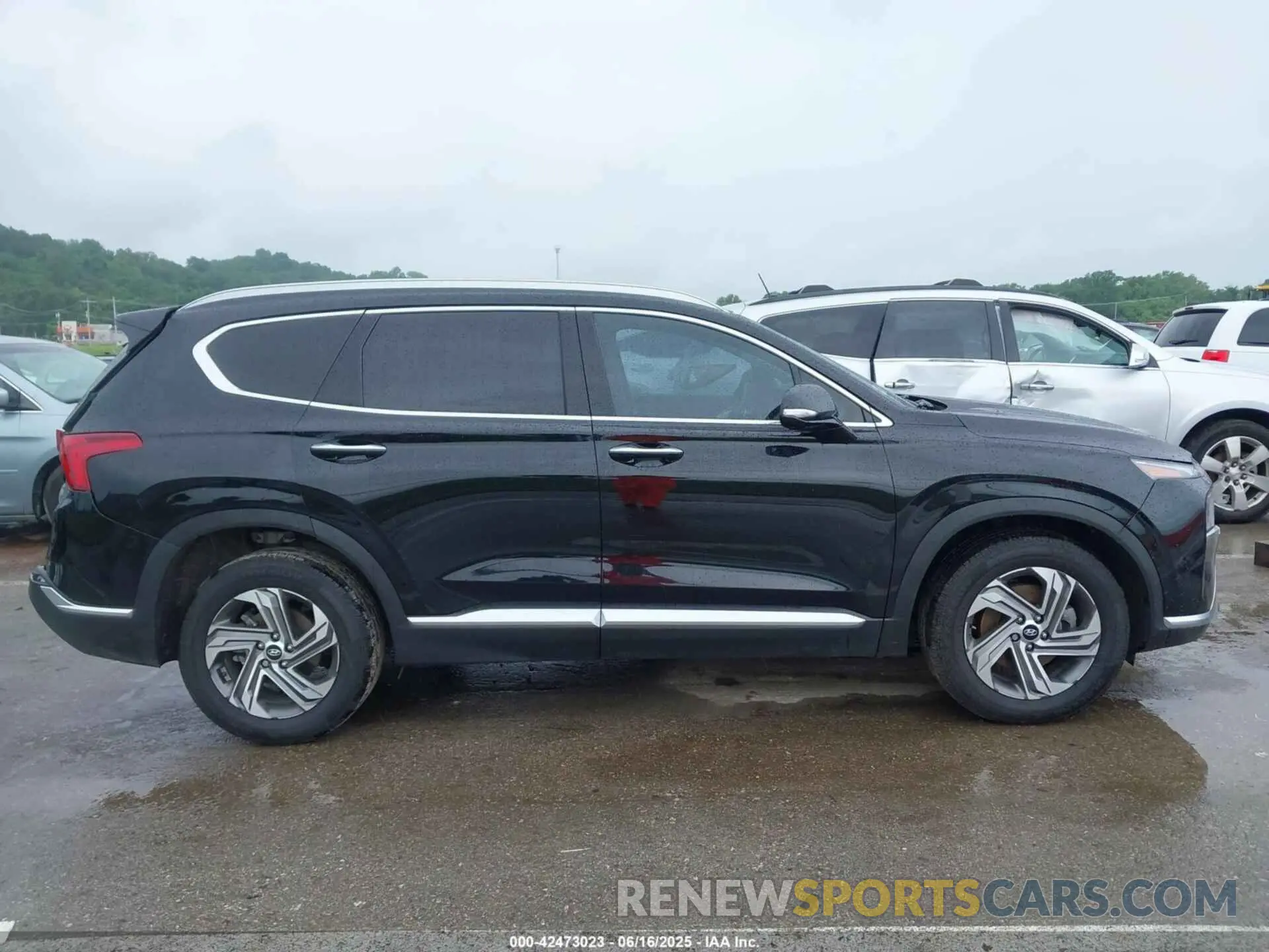 13 Photograph of a damaged car 5NMS34AJ2PH587469 HYUNDAI SANTA FE 2023
