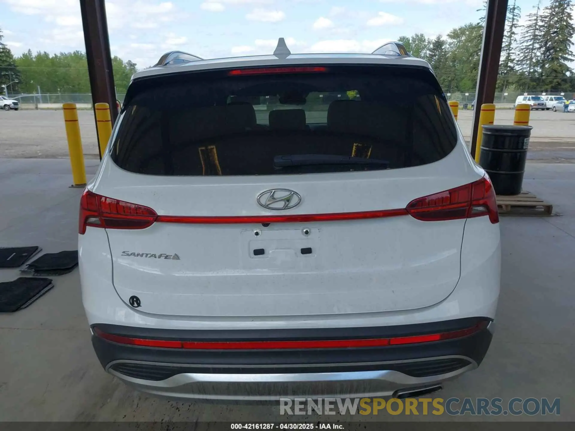 16 Photograph of a damaged car 5NMS34AJ3PH548146 HYUNDAI SANTA FE 2023