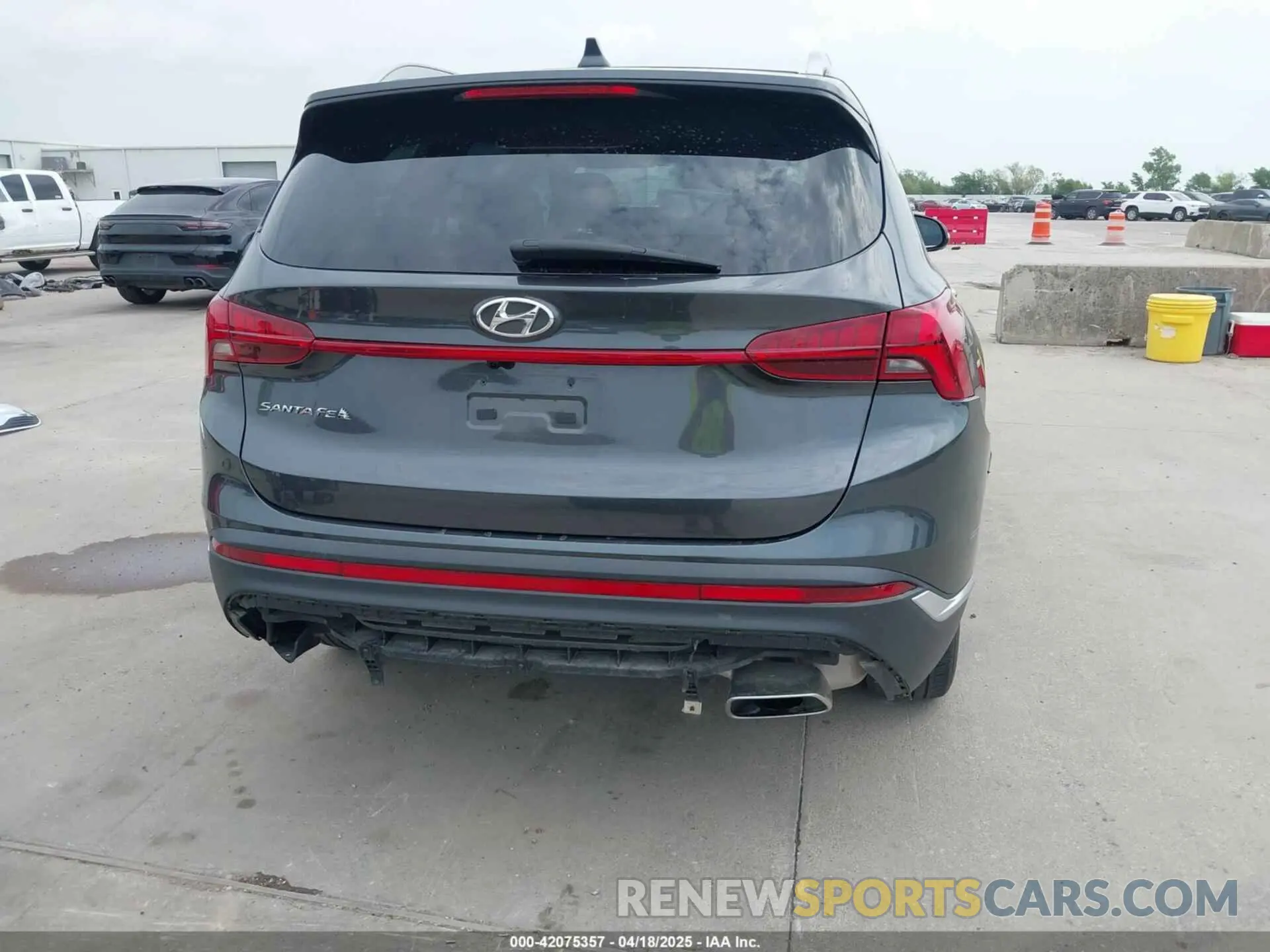 18 Photograph of a damaged car 5NMS34AJ4PH607690 HYUNDAI SANTA FE 2023