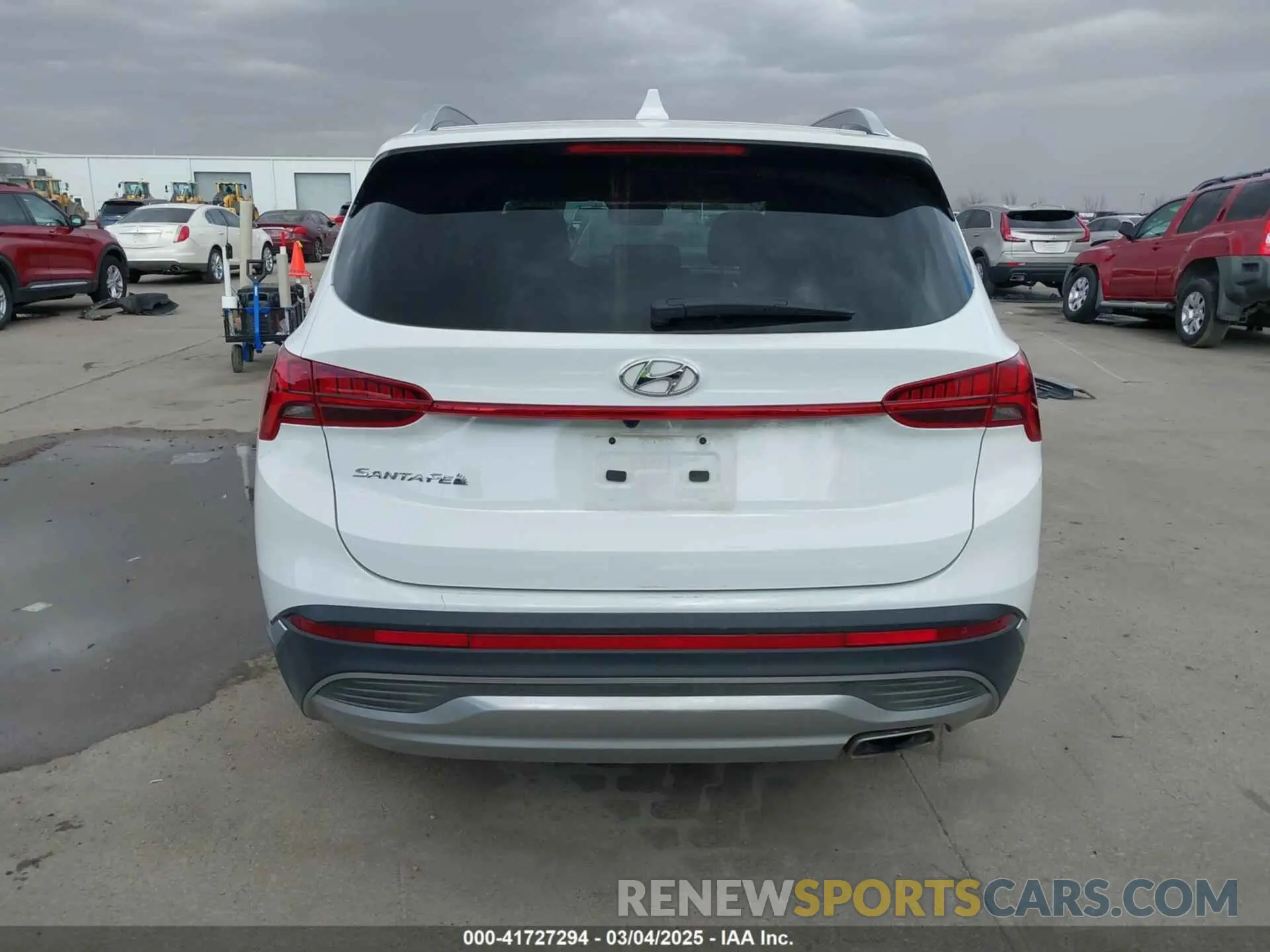 17 Photograph of a damaged car 5NMS34AJ4PH618995 HYUNDAI SANTA FE 2023
