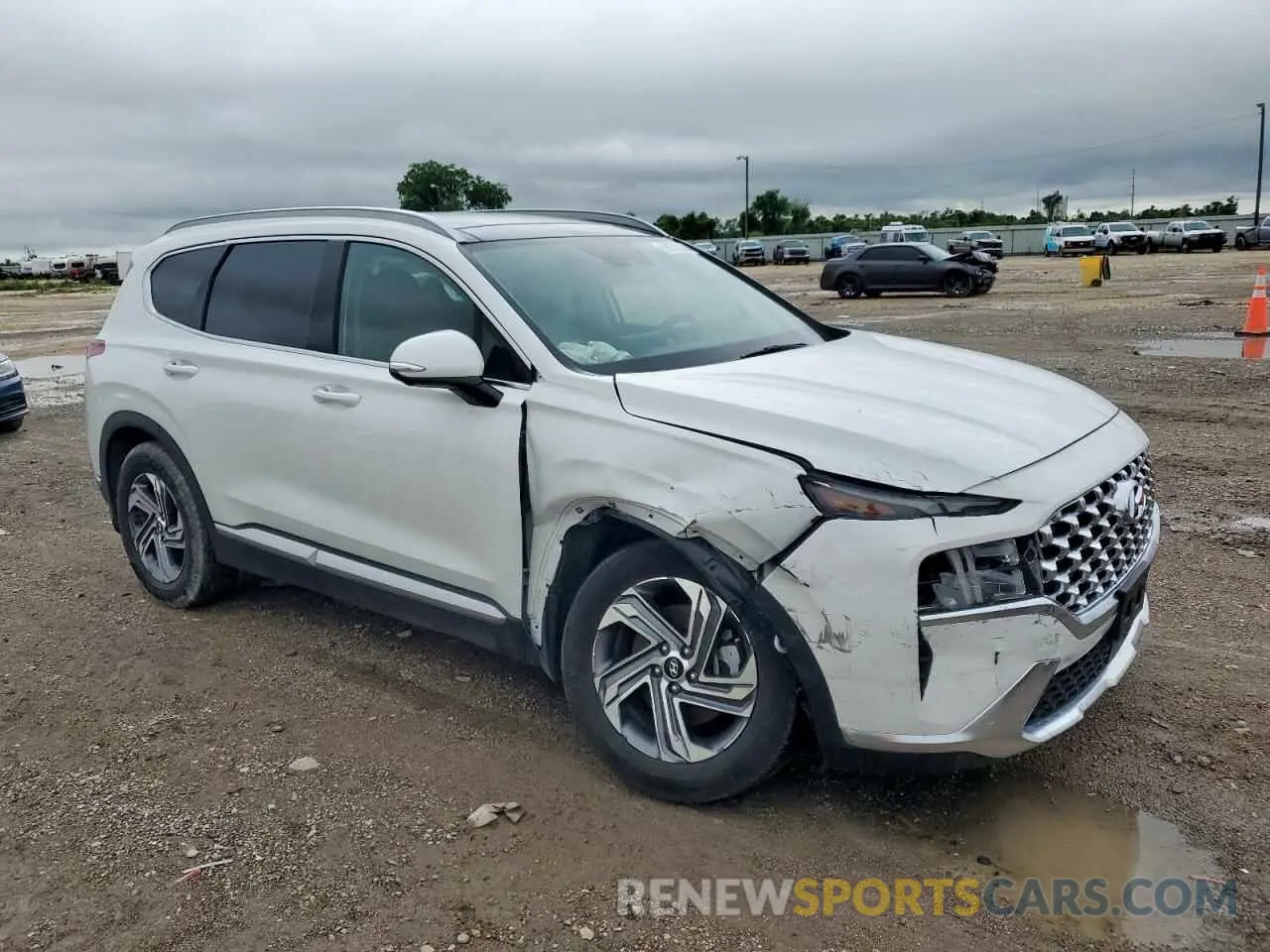4 Photograph of a damaged car 5NMS34AJ4PH656503 HYUNDAI SANTA FE 2023