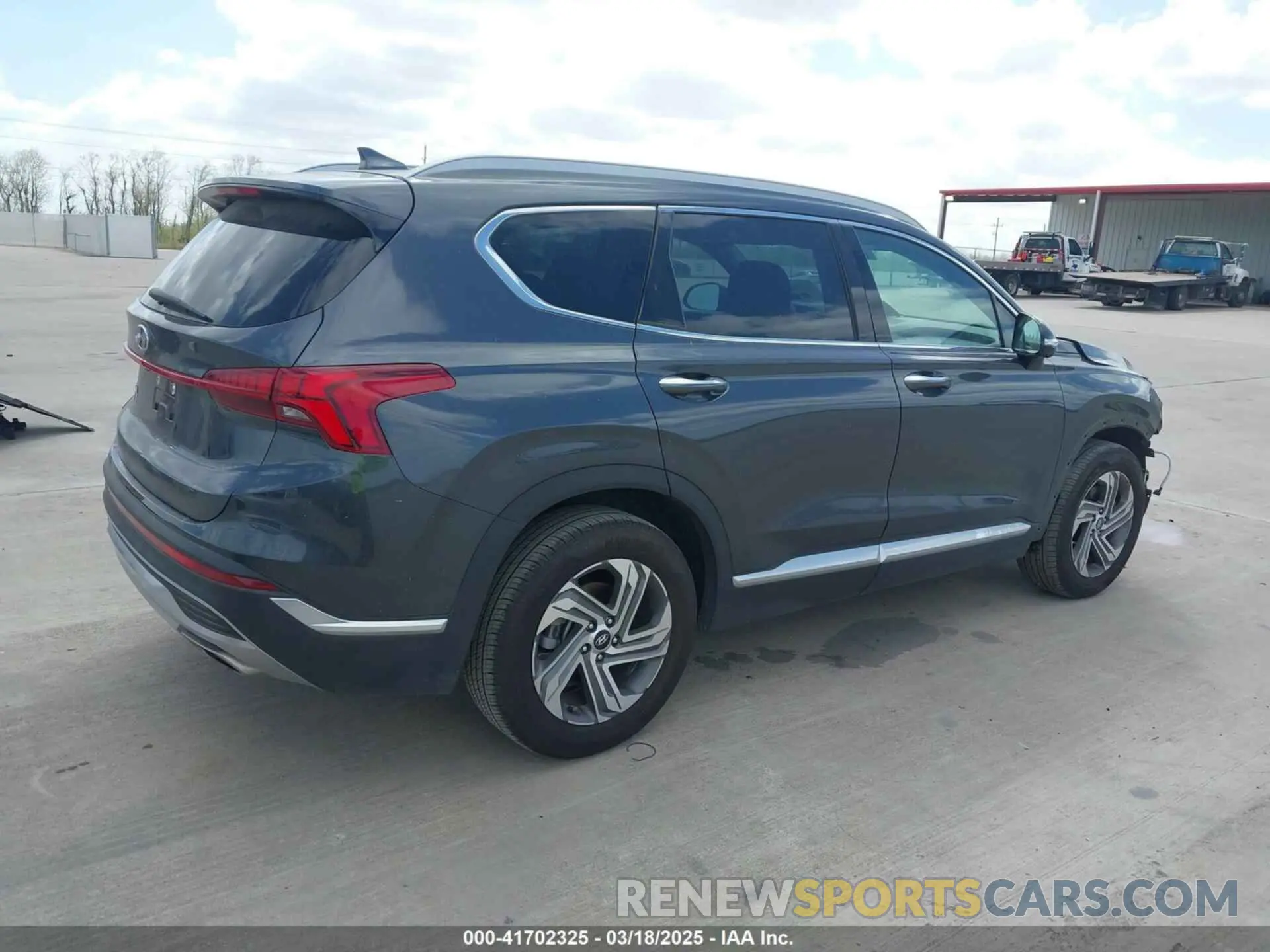 4 Photograph of a damaged car 5NMS34AJ6PH654171 HYUNDAI SANTA FE 2023