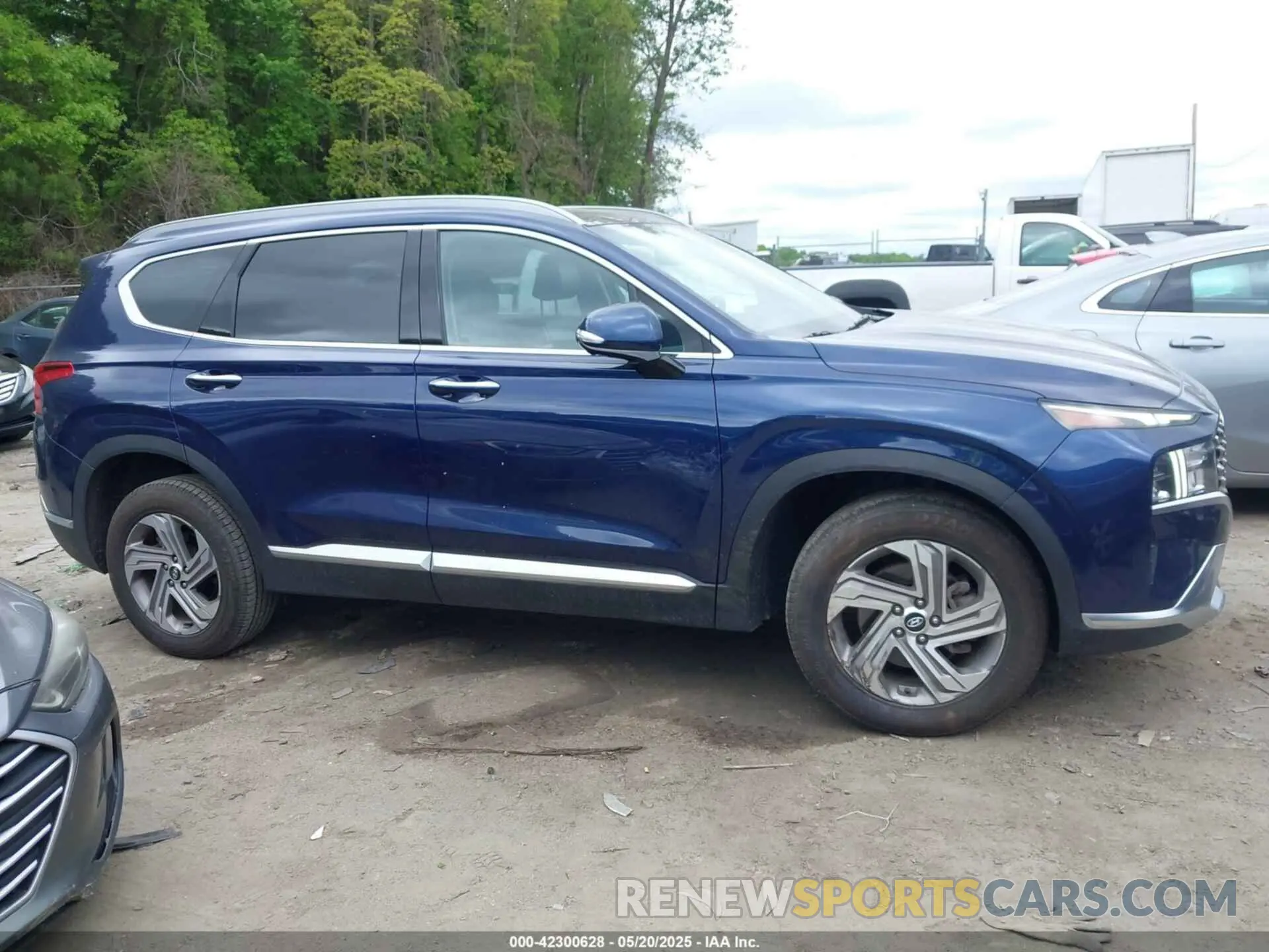 13 Photograph of a damaged car 5NMS3DAJ2PH543438 HYUNDAI SANTA FE 2023