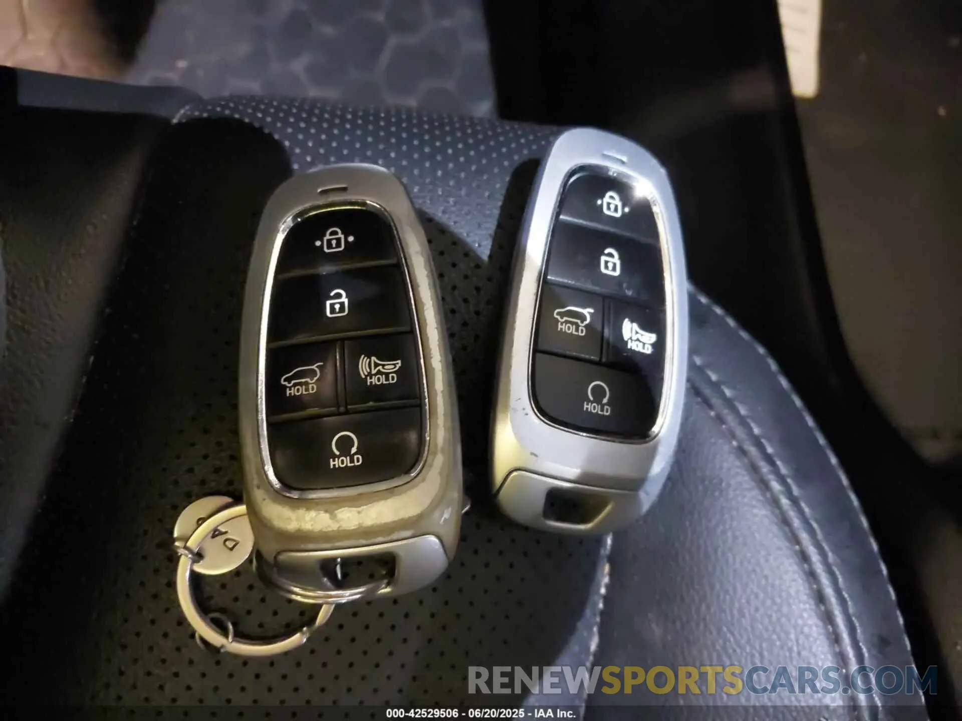 11 Photograph of a damaged car 5NMS3DAJ2PH562829 HYUNDAI SANTA FE 2023