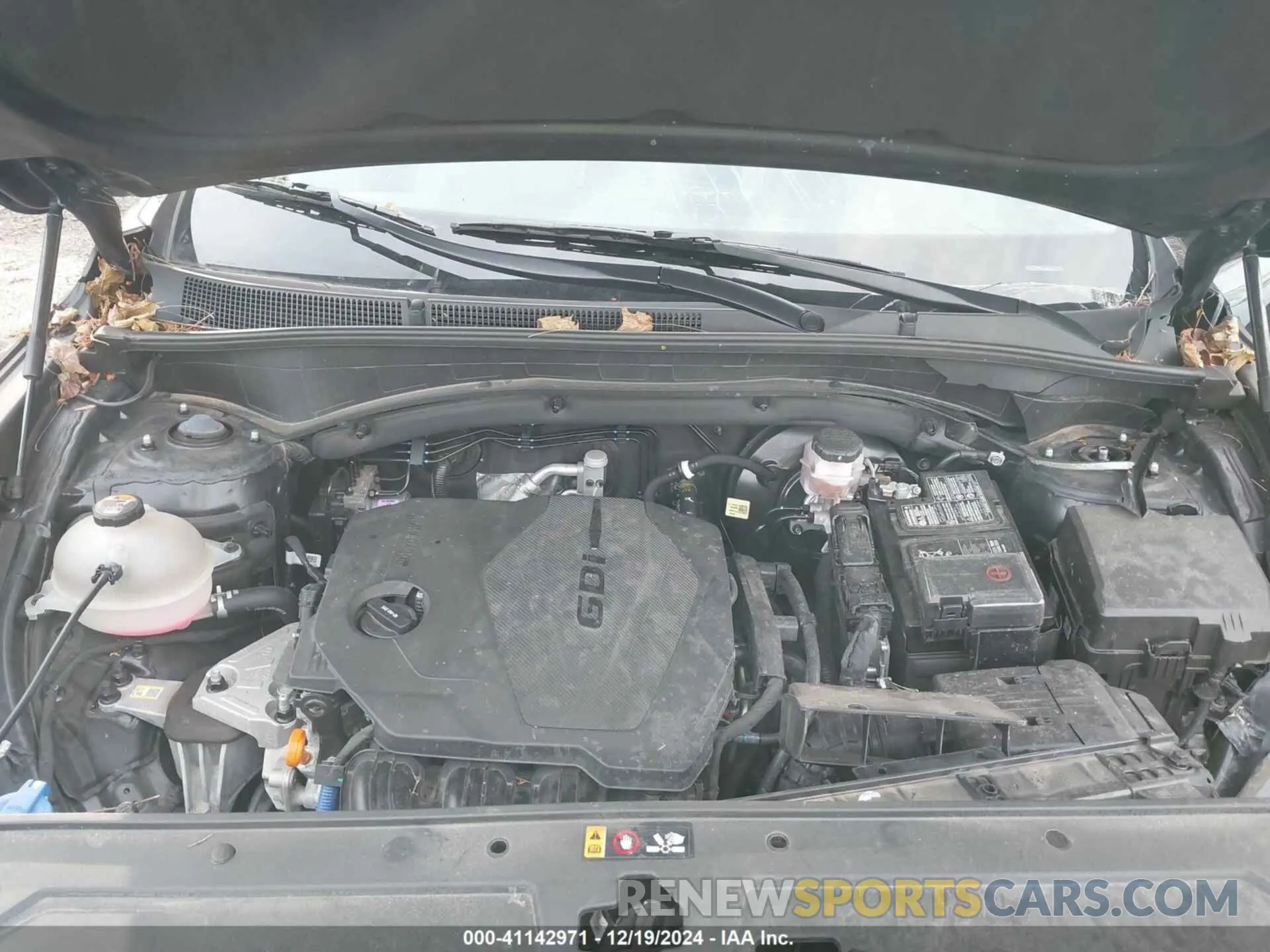 10 Photograph of a damaged car 5NMS3DAJ3PH504079 HYUNDAI SANTA FE 2023