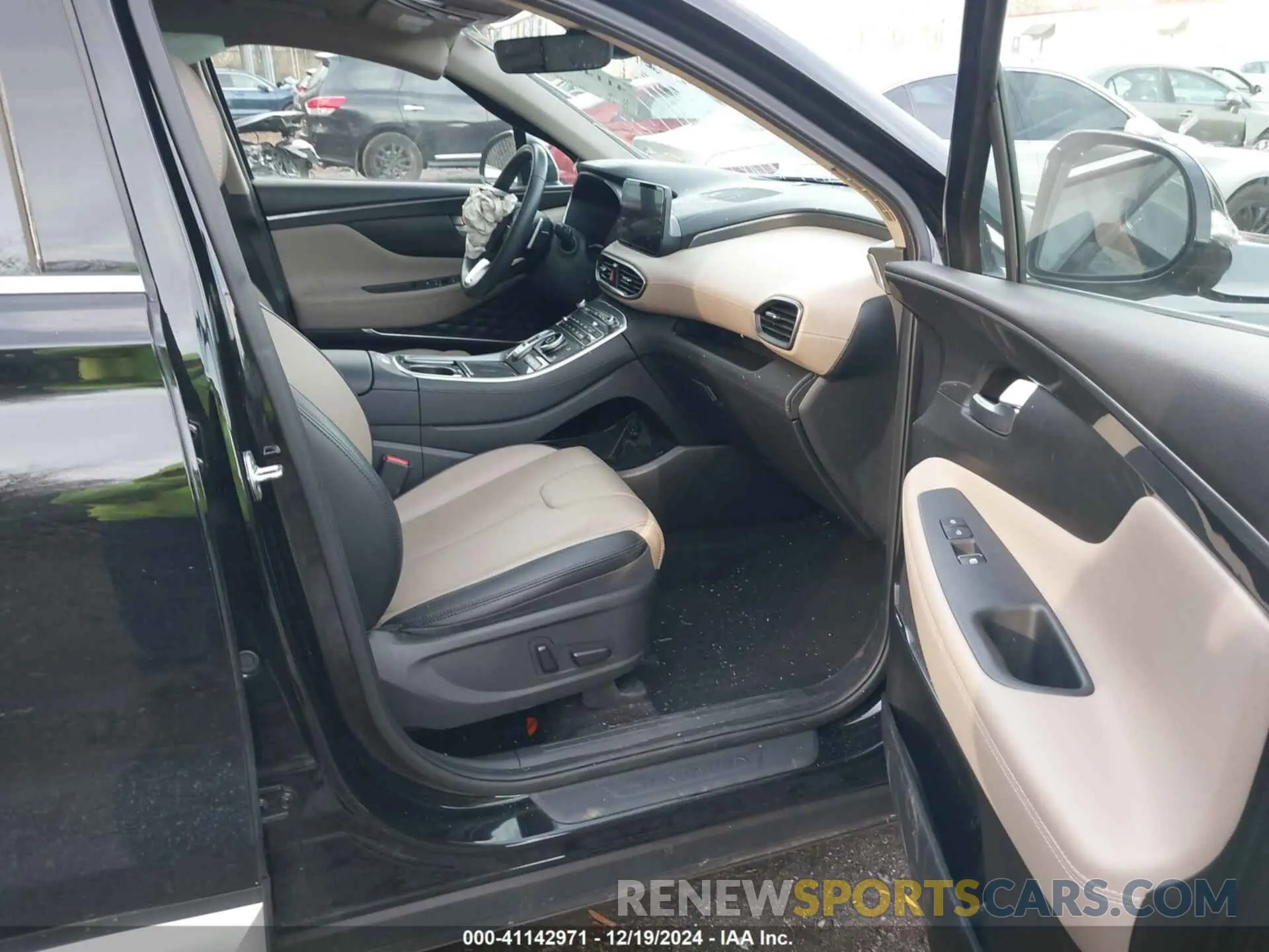 5 Photograph of a damaged car 5NMS3DAJ3PH504079 HYUNDAI SANTA FE 2023