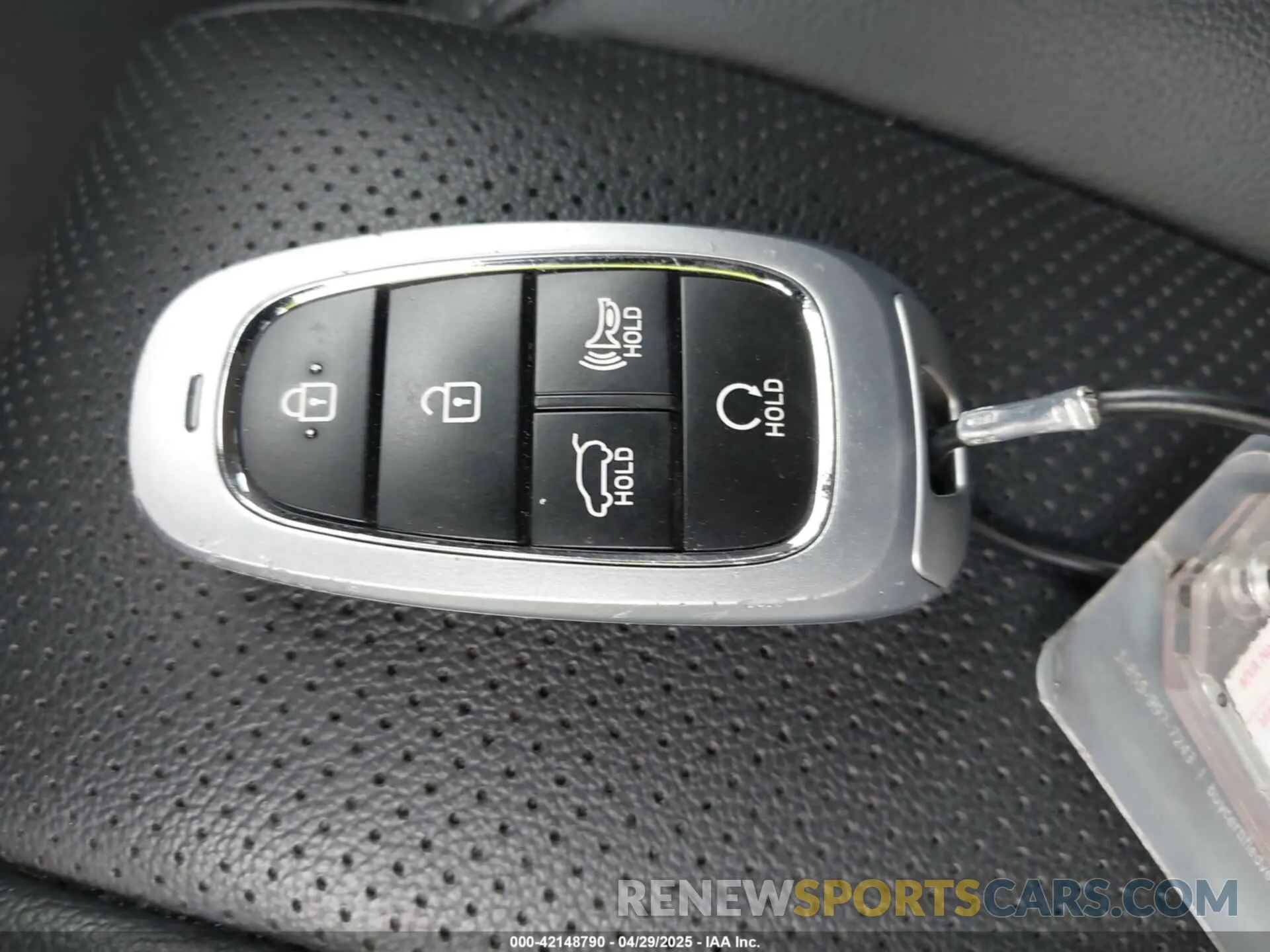 11 Photograph of a damaged car 5NMS3DAJ5PH638673 HYUNDAI SANTA FE 2023