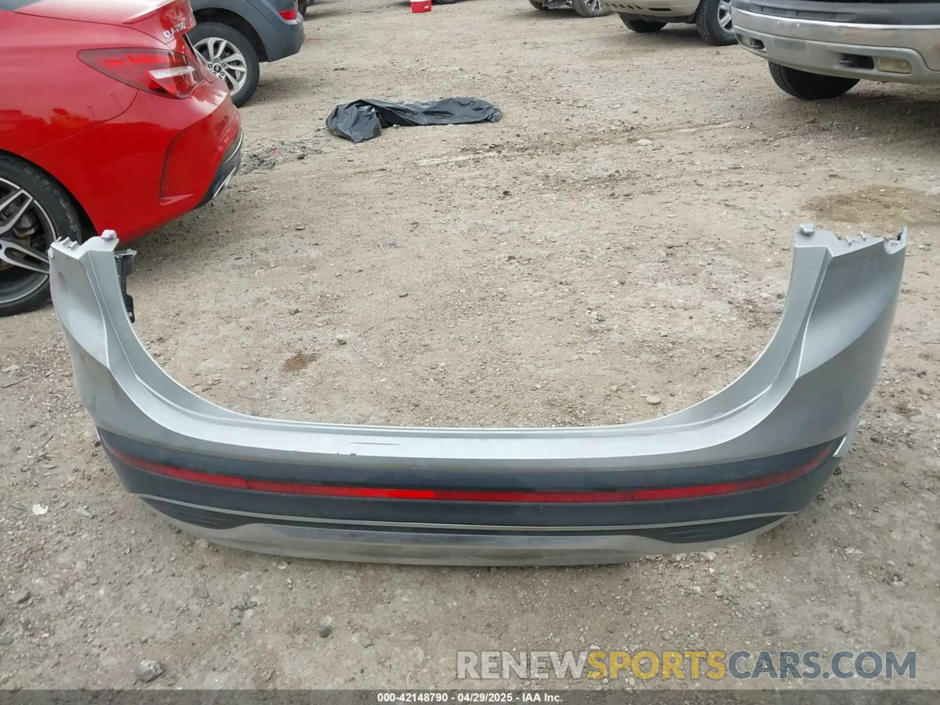12 Photograph of a damaged car 5NMS3DAJ5PH638673 HYUNDAI SANTA FE 2023