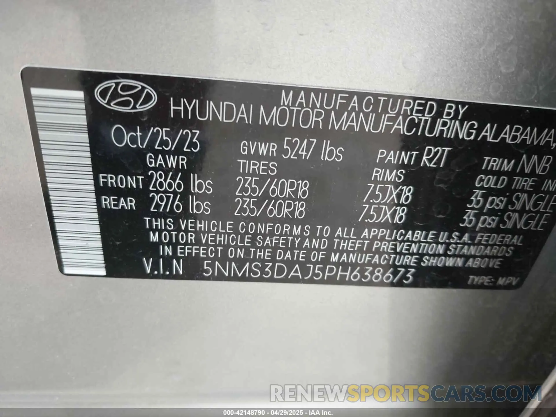 9 Photograph of a damaged car 5NMS3DAJ5PH638673 HYUNDAI SANTA FE 2023