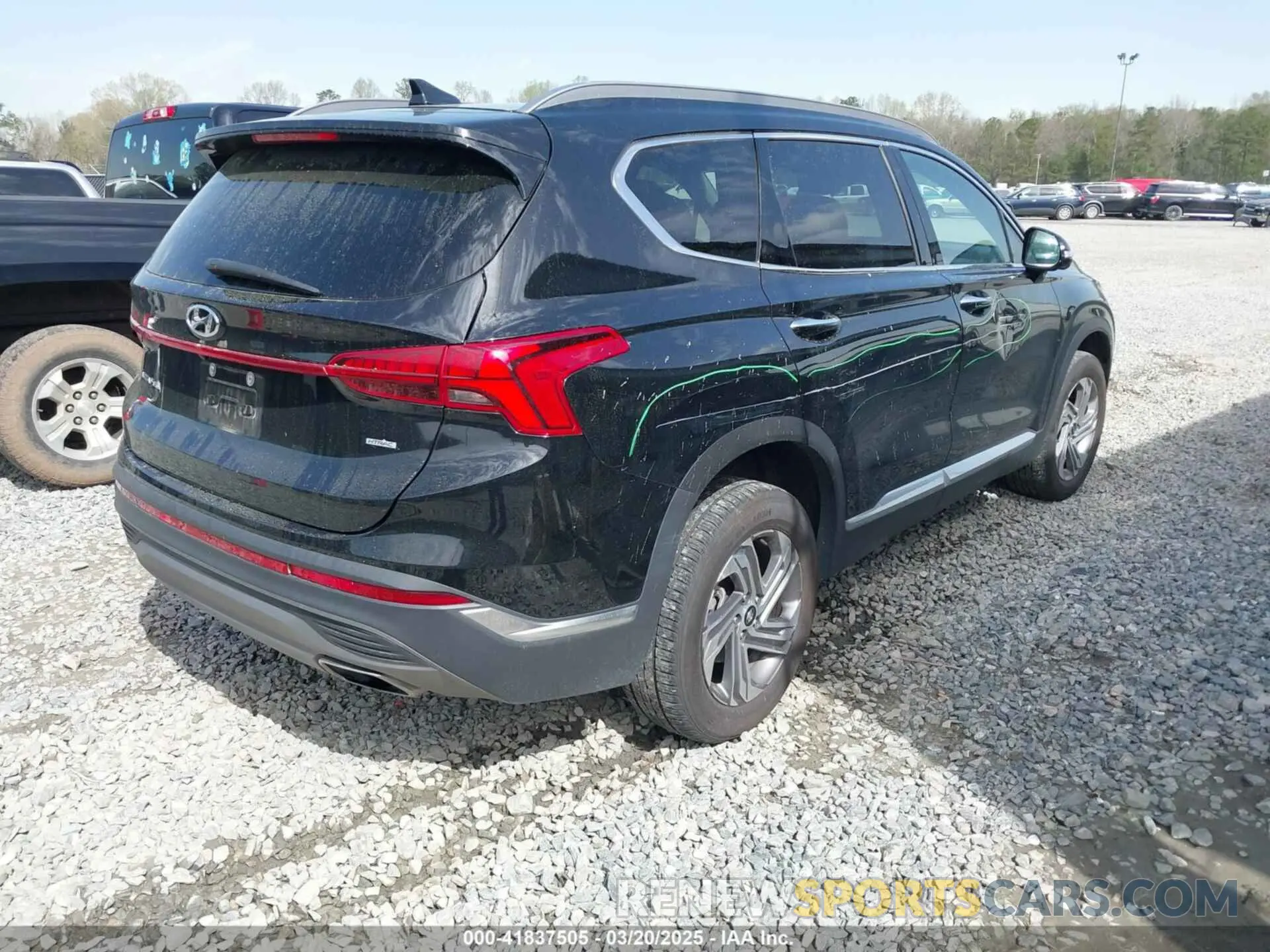4 Photograph of a damaged car 5NMS3DAJ6PH570707 HYUNDAI SANTA FE 2023