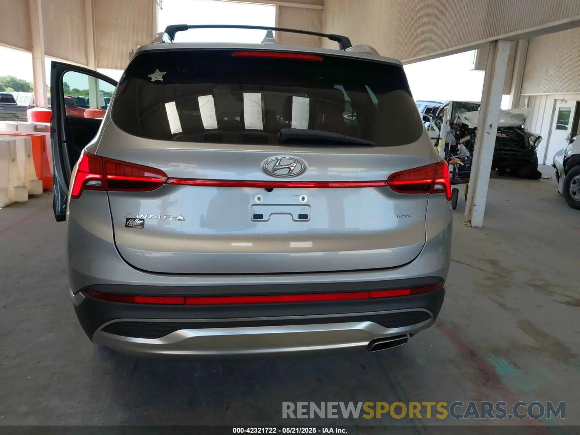 16 Photograph of a damaged car 5NMS3DAJ7PH536100 HYUNDAI SANTA FE 2023