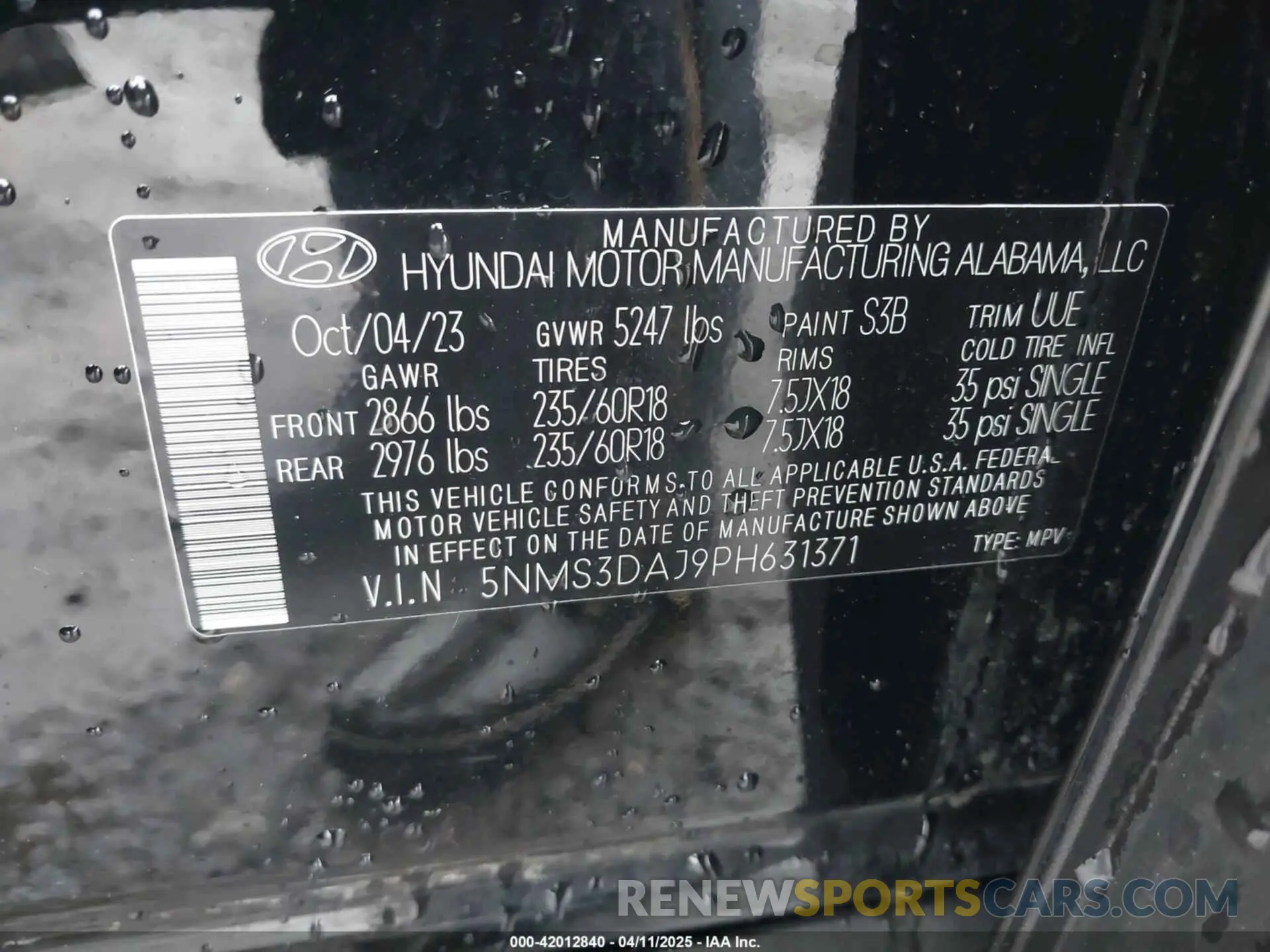 9 Photograph of a damaged car 5NMS3DAJ9PH631371 HYUNDAI SANTA FE 2023