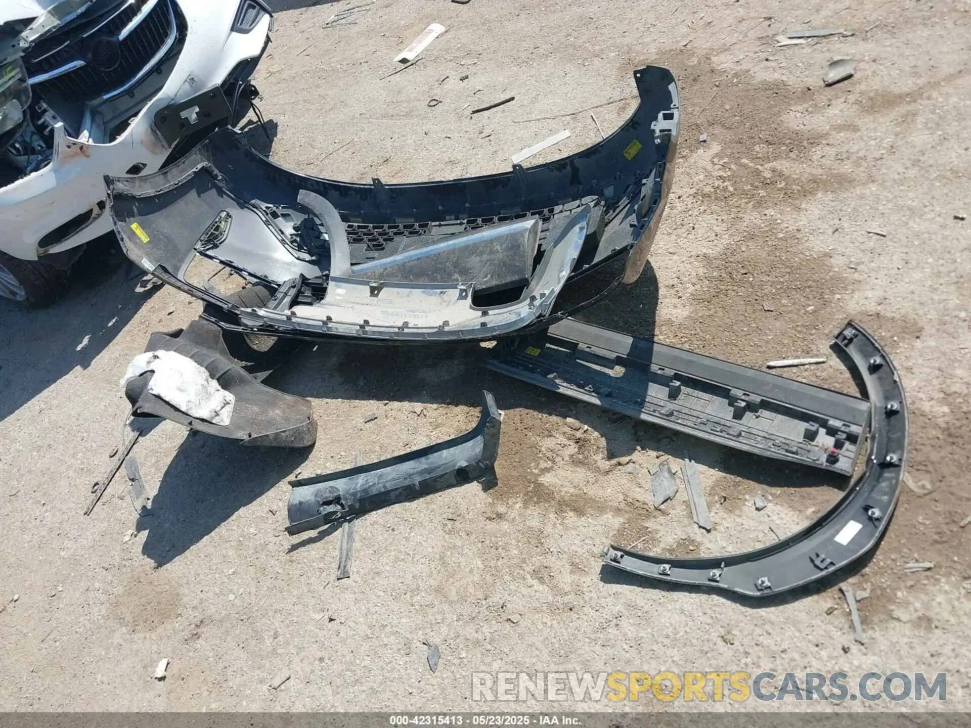 12 Photograph of a damaged car 5NMS3DAJ9PH651412 HYUNDAI SANTA FE 2023