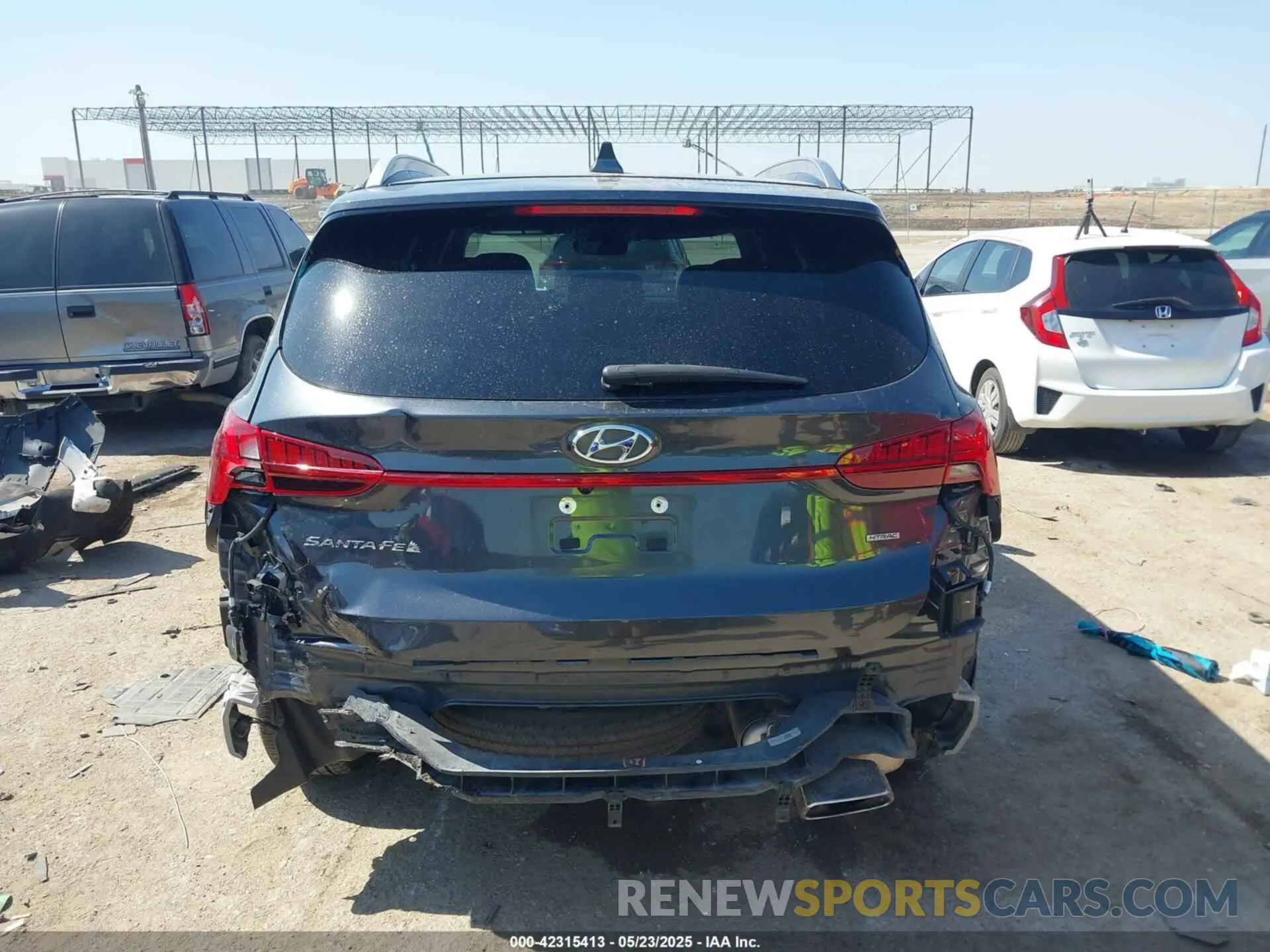 17 Photograph of a damaged car 5NMS3DAJ9PH651412 HYUNDAI SANTA FE 2023
