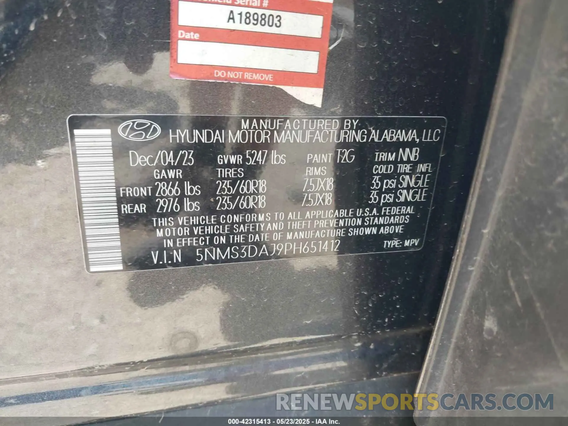 9 Photograph of a damaged car 5NMS3DAJ9PH651412 HYUNDAI SANTA FE 2023