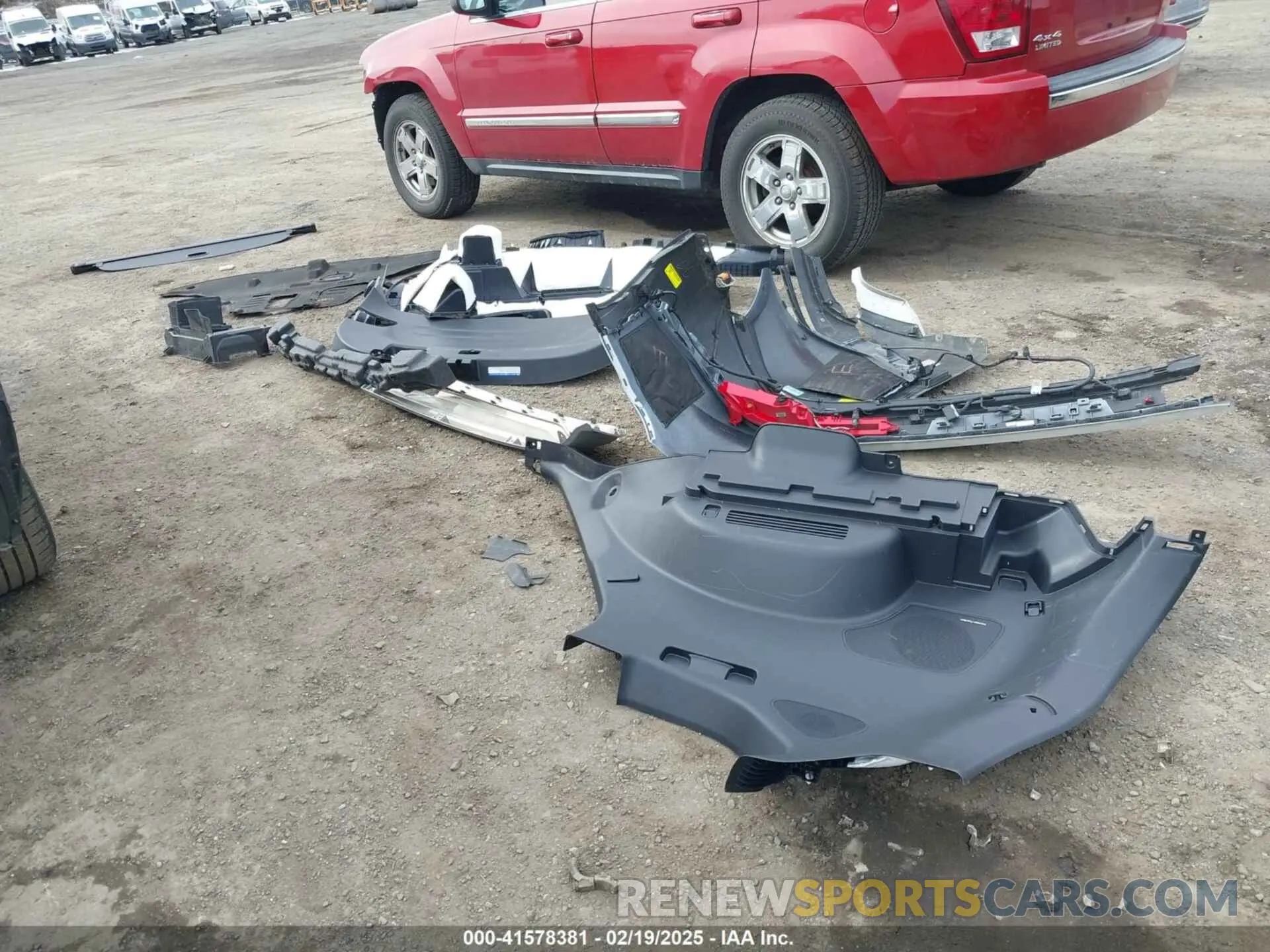 12 Photograph of a damaged car 5NMS4DAL0PH497767 HYUNDAI SANTA FE 2023