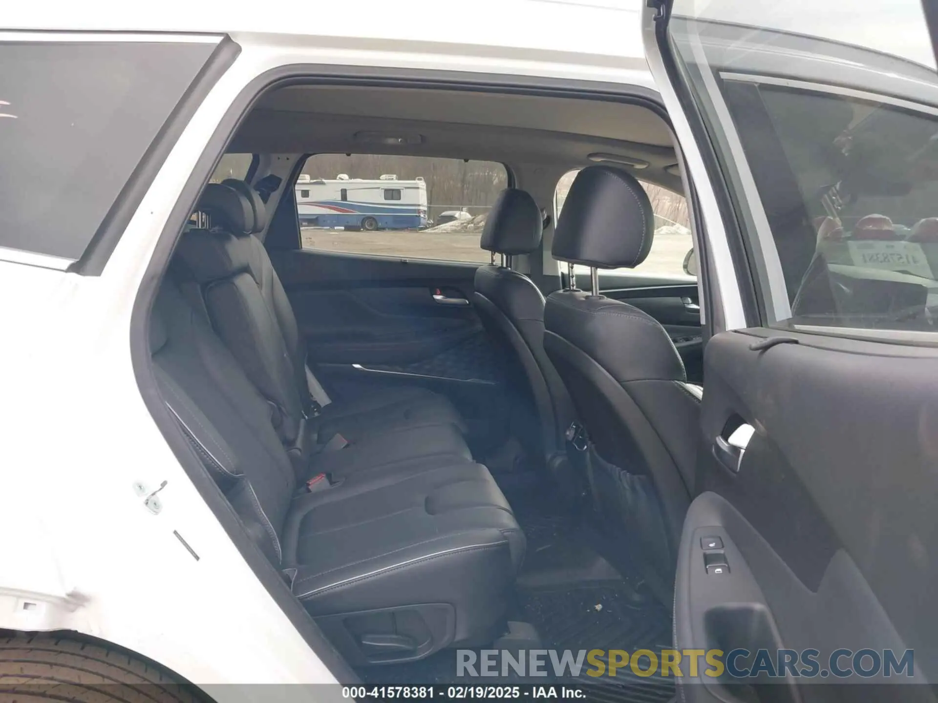 8 Photograph of a damaged car 5NMS4DAL0PH497767 HYUNDAI SANTA FE 2023