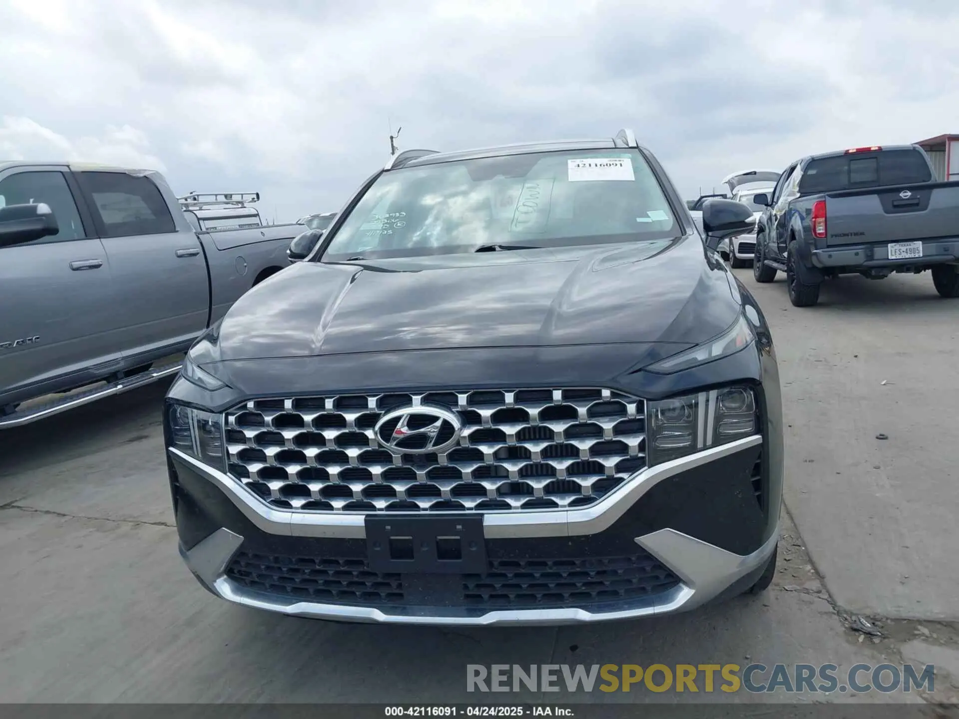 12 Photograph of a damaged car 5NMS4DAL0PH533344 HYUNDAI SANTA FE 2023
