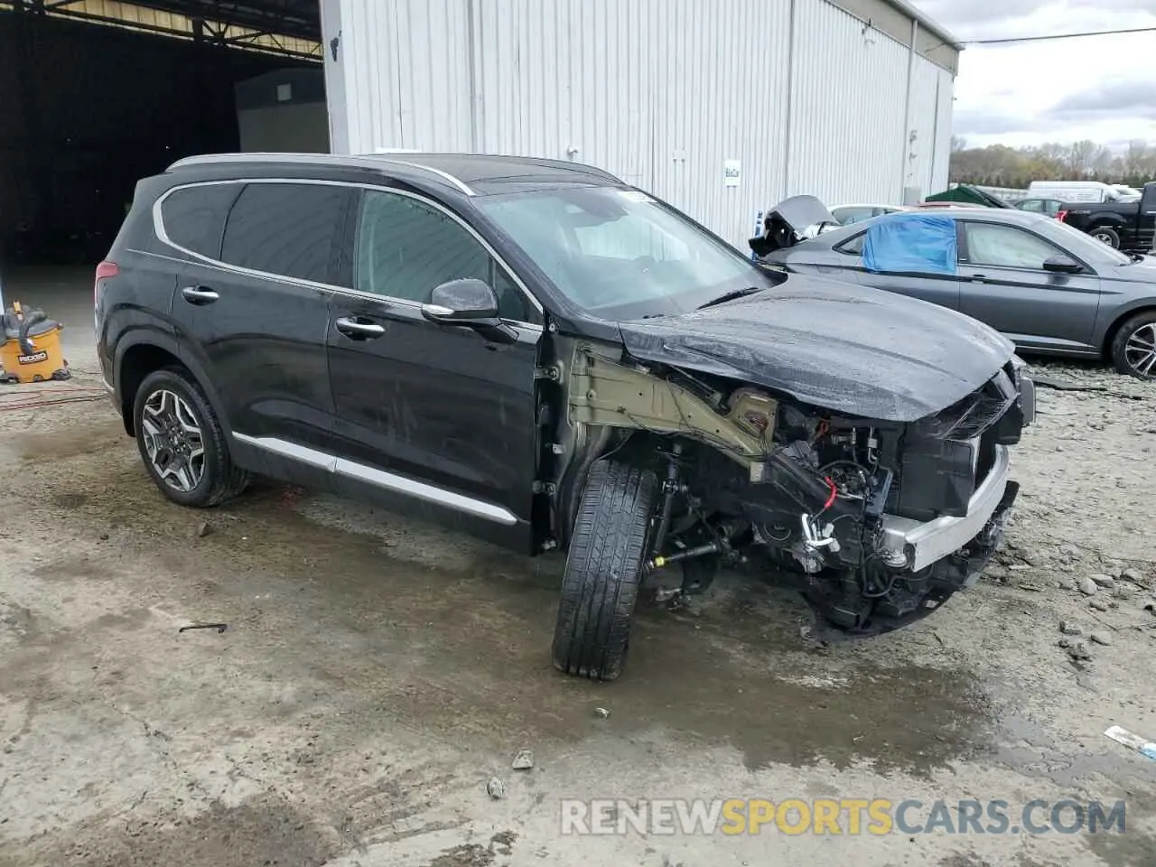 4 Photograph of a damaged car 5NMS4DAL2PH640556 HYUNDAI SANTA FE 2023