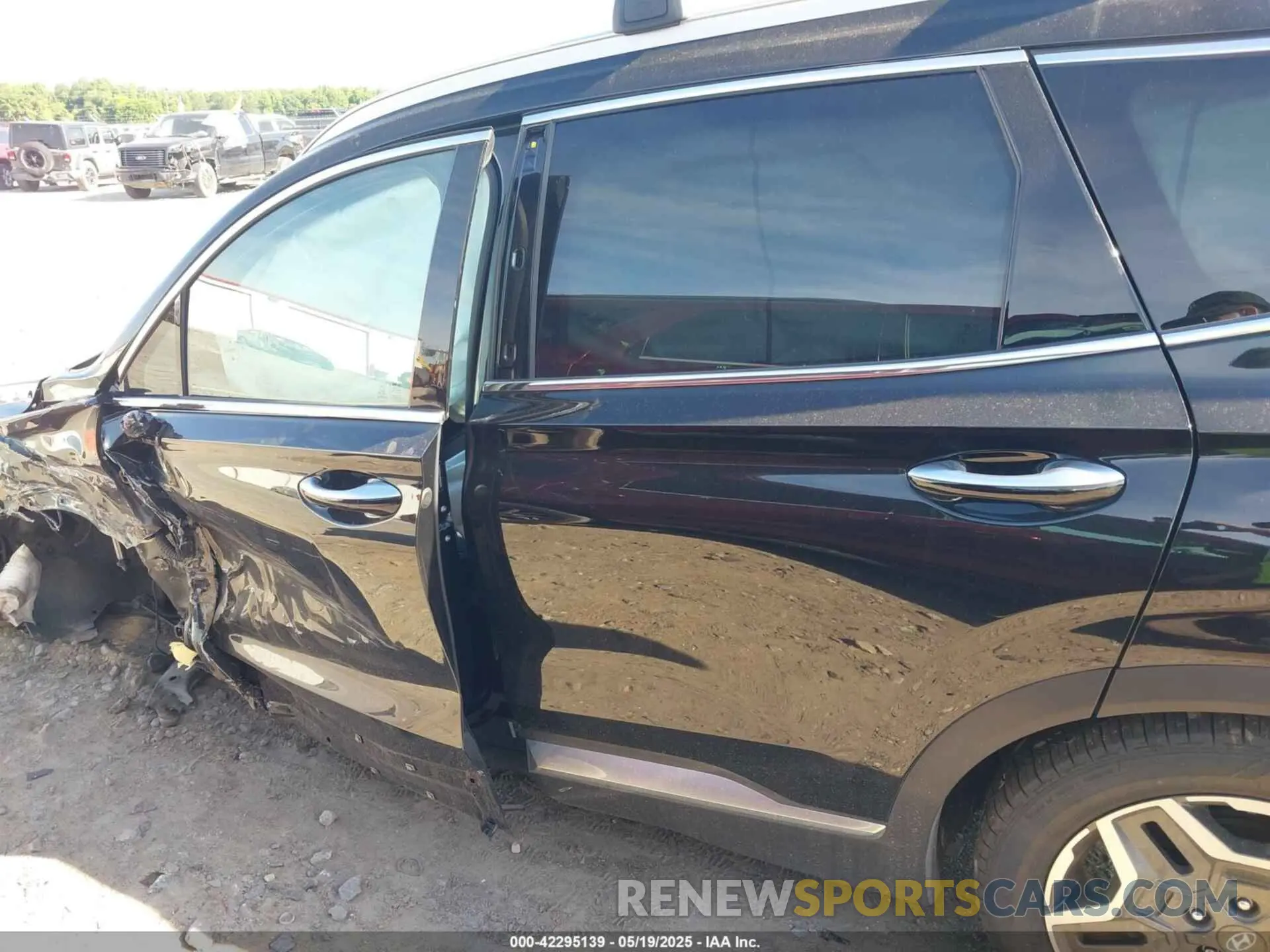 15 Photograph of a damaged car 5NMS4DALXPH535991 HYUNDAI SANTA FE 2023