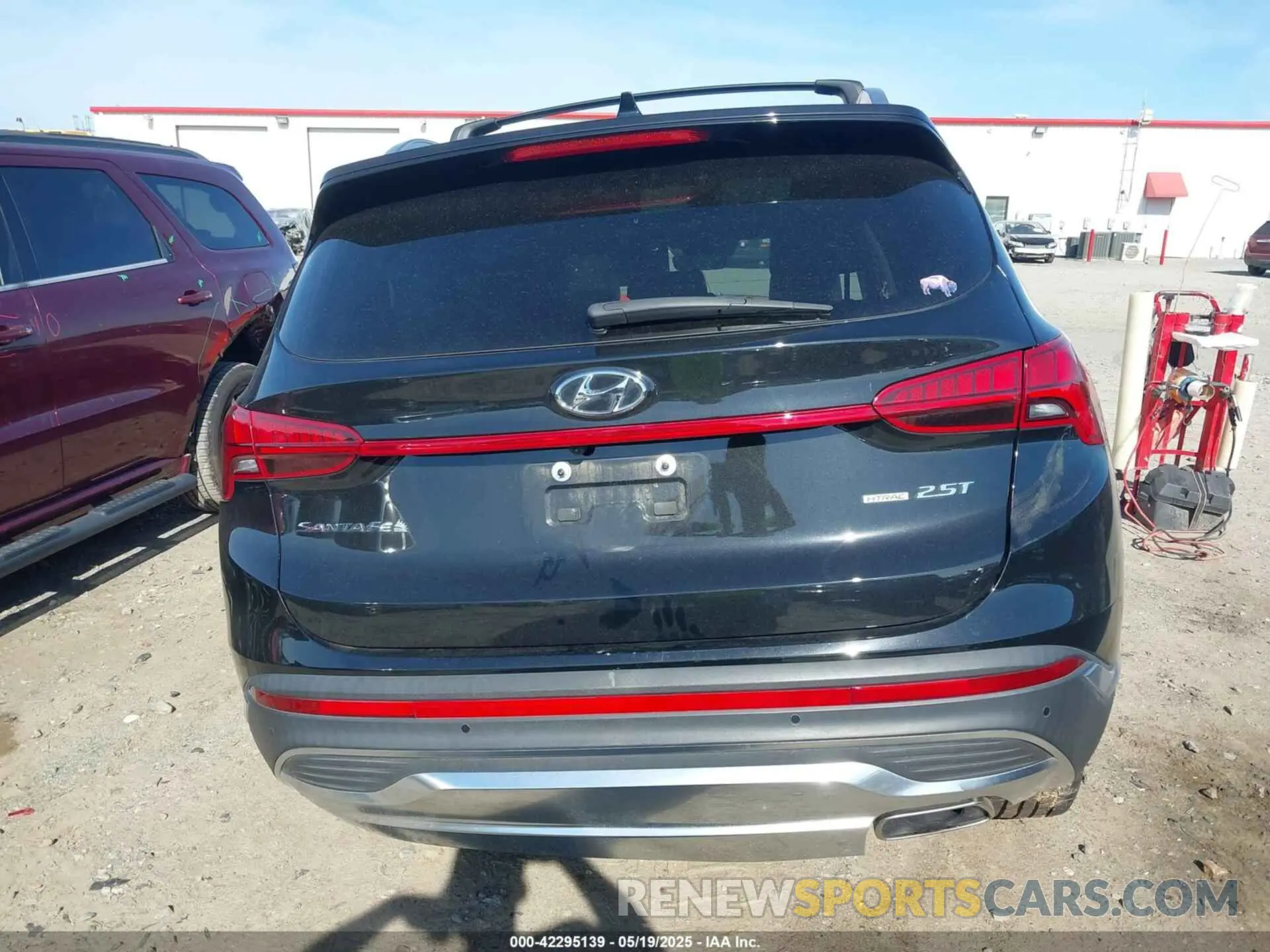 17 Photograph of a damaged car 5NMS4DALXPH535991 HYUNDAI SANTA FE 2023