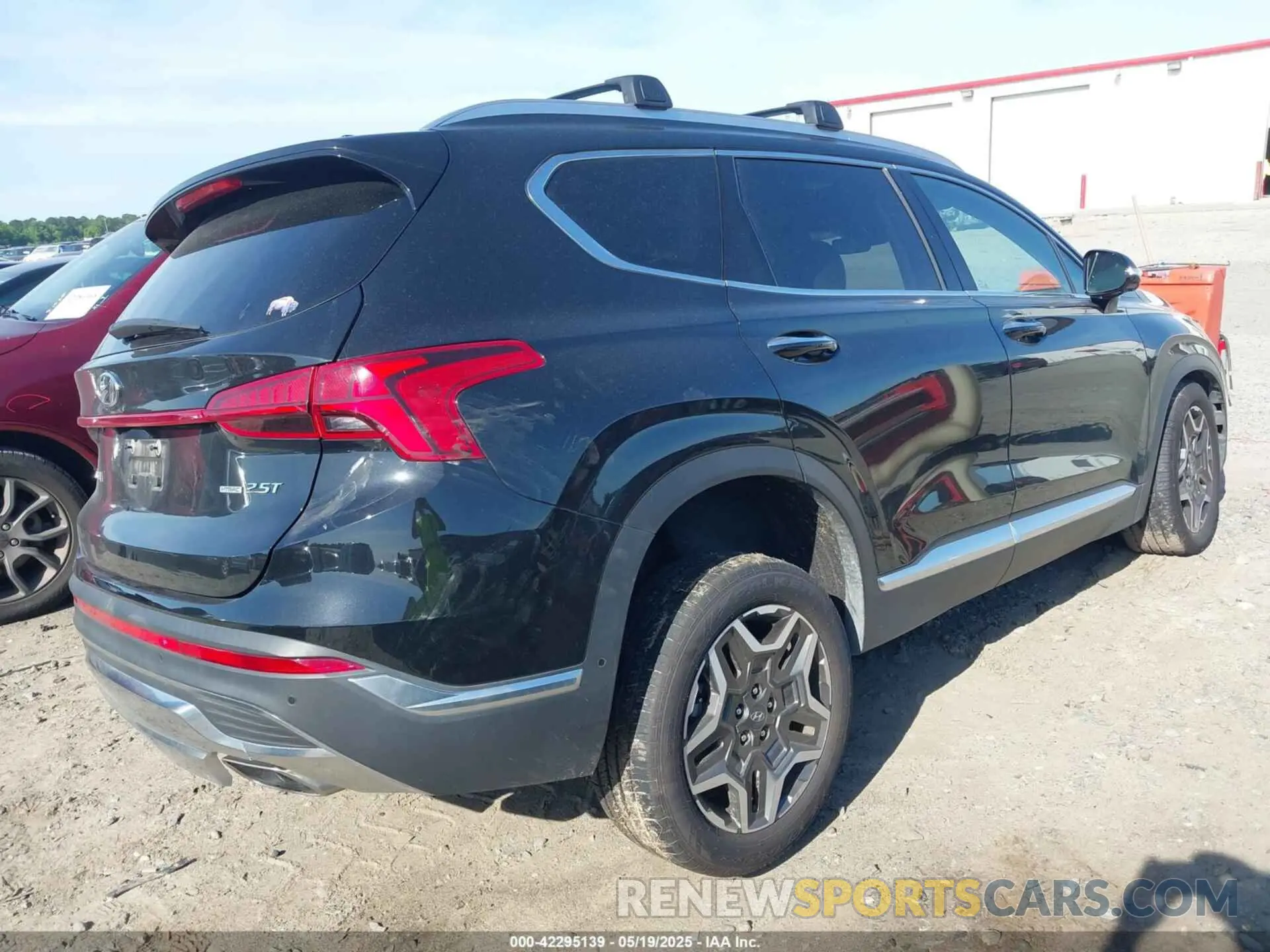 4 Photograph of a damaged car 5NMS4DALXPH535991 HYUNDAI SANTA FE 2023