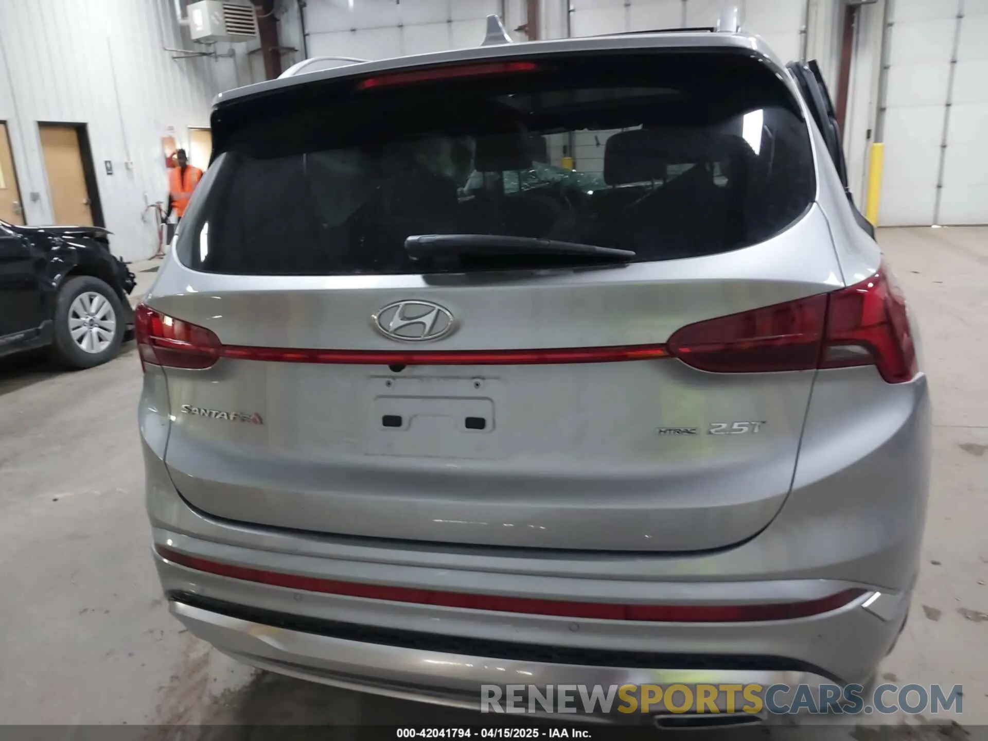 16 Photograph of a damaged car 5NMS5DAL1PH589922 HYUNDAI SANTA FE 2023