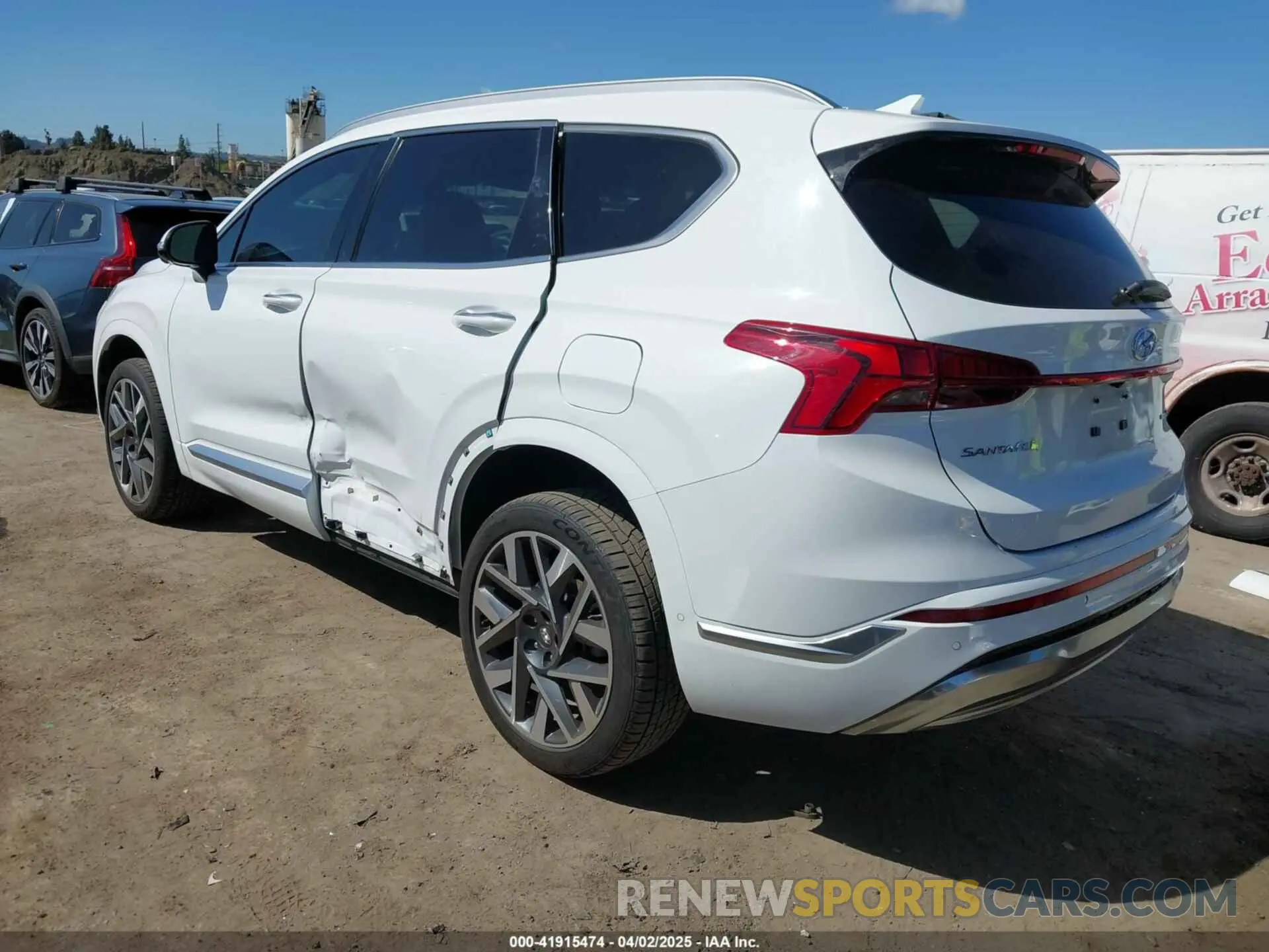 3 Photograph of a damaged car 5NMS5DAL2PH511908 HYUNDAI SANTA FE 2023
