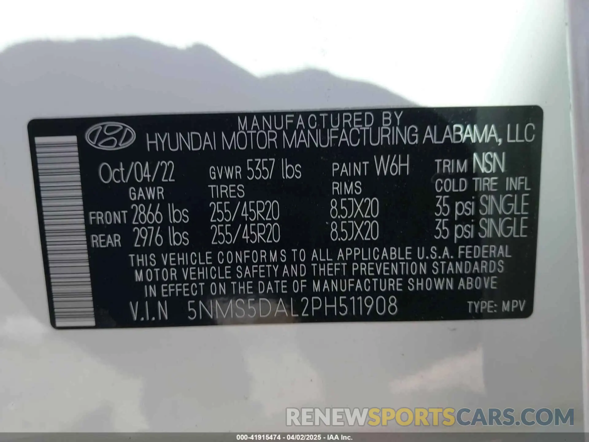 9 Photograph of a damaged car 5NMS5DAL2PH511908 HYUNDAI SANTA FE 2023