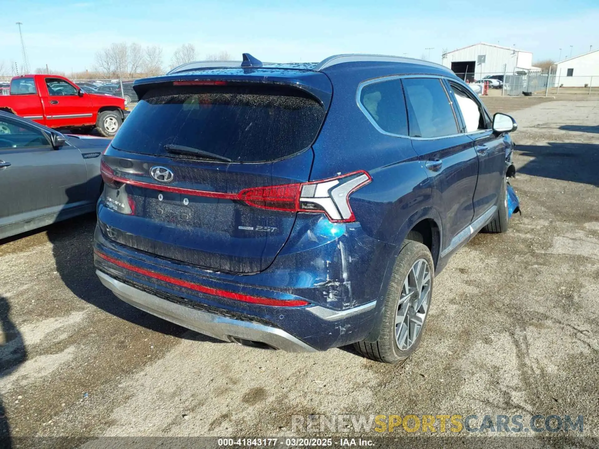 4 Photograph of a damaged car 5NMS5DAL2PH514694 HYUNDAI SANTA FE 2023