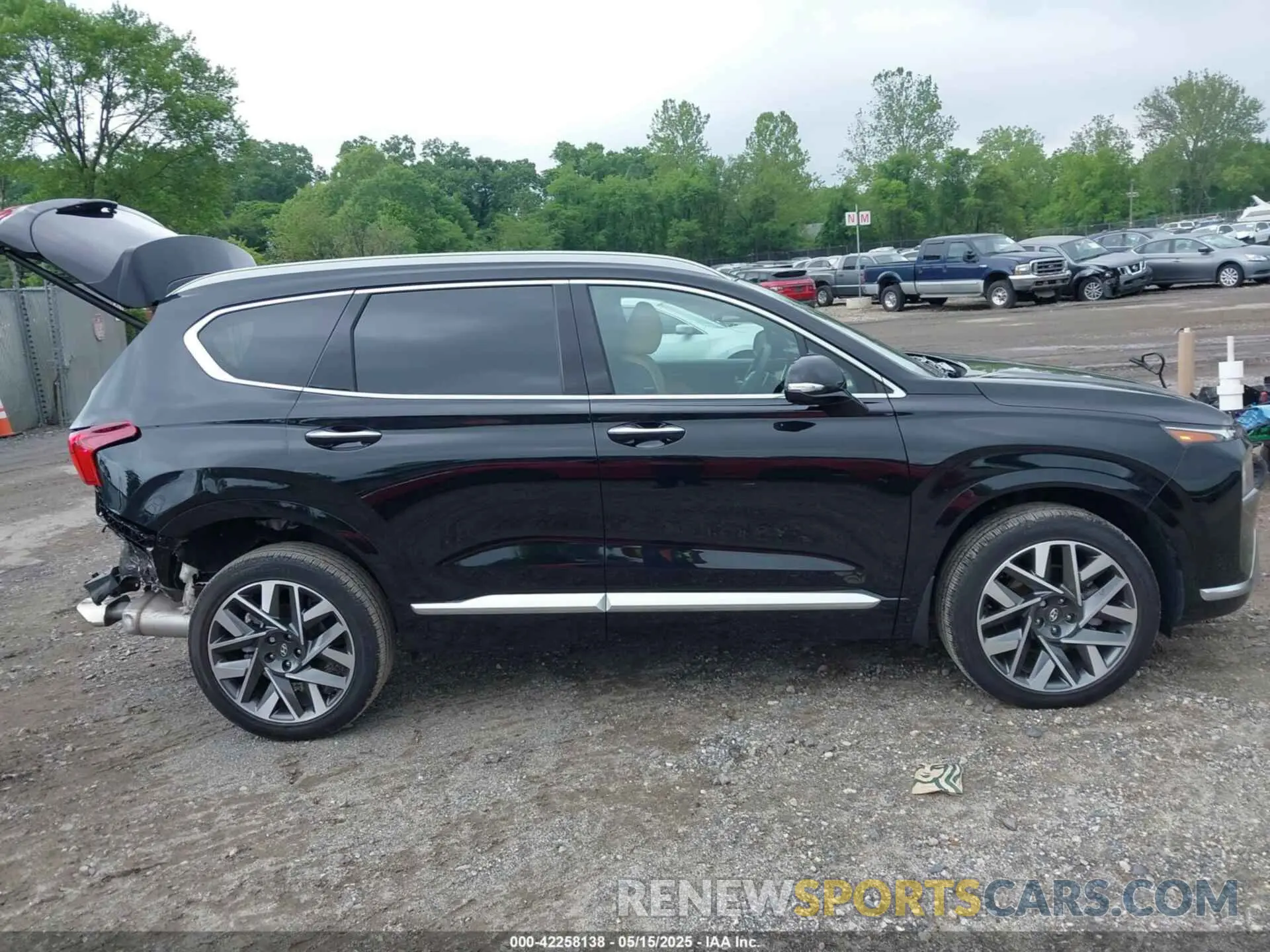 13 Photograph of a damaged car 5NMS5DAL3PH579506 HYUNDAI SANTA FE 2023